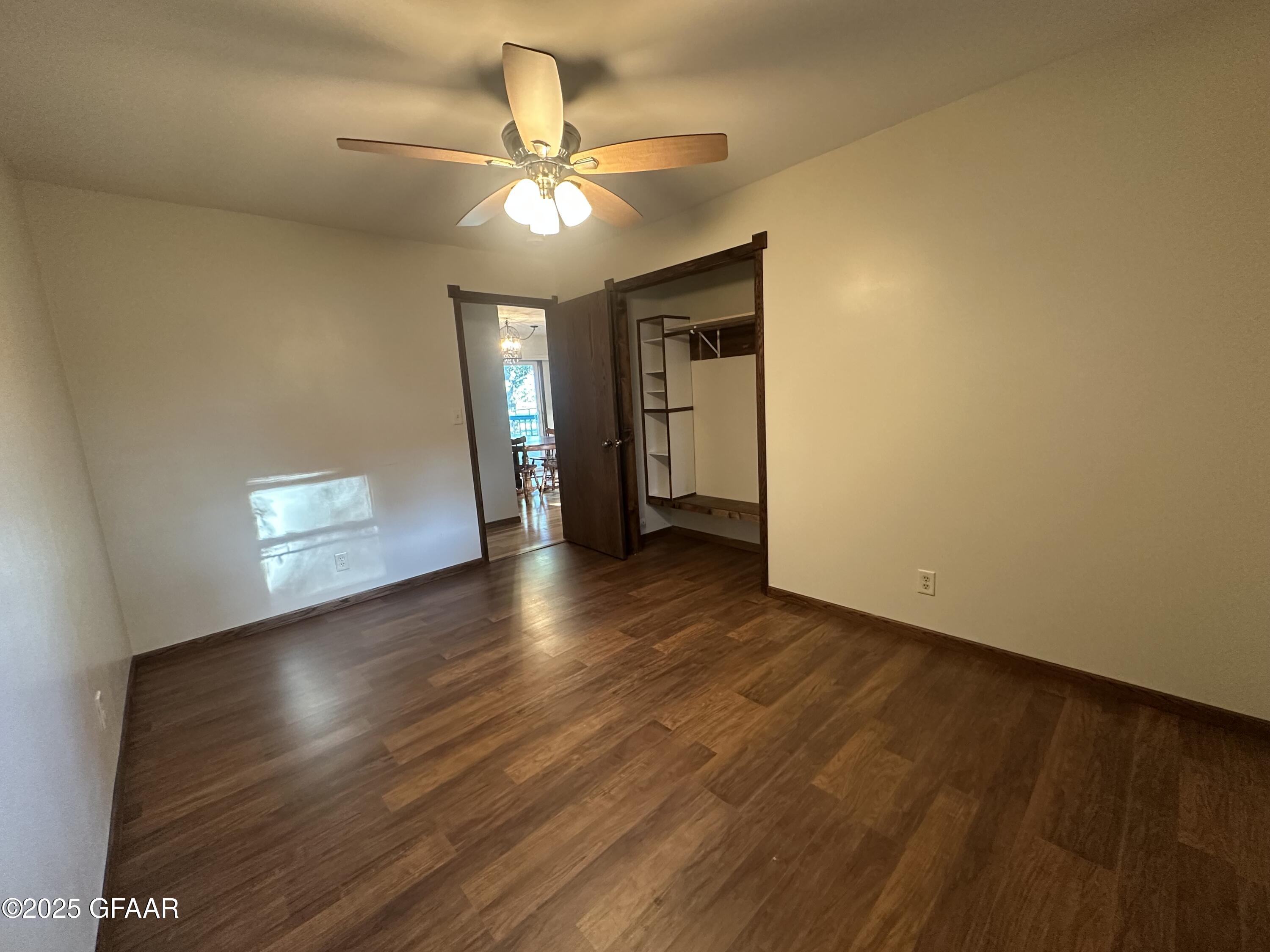 504 FRANKLIN Avenue E