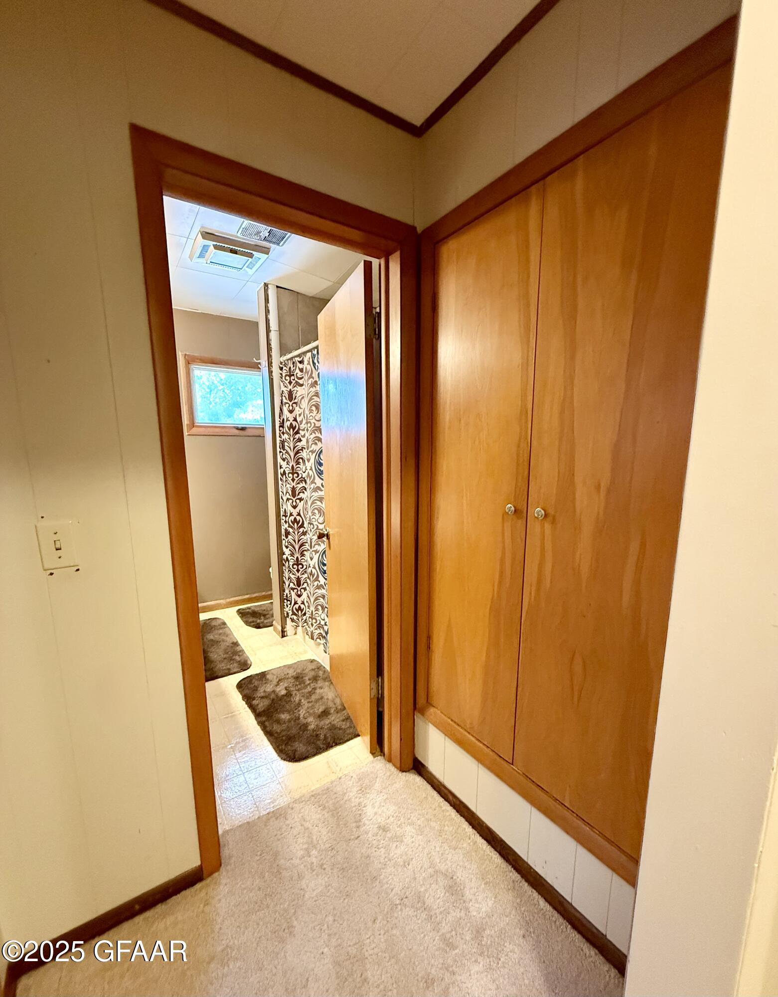 1010 ARNOLD Avenue N