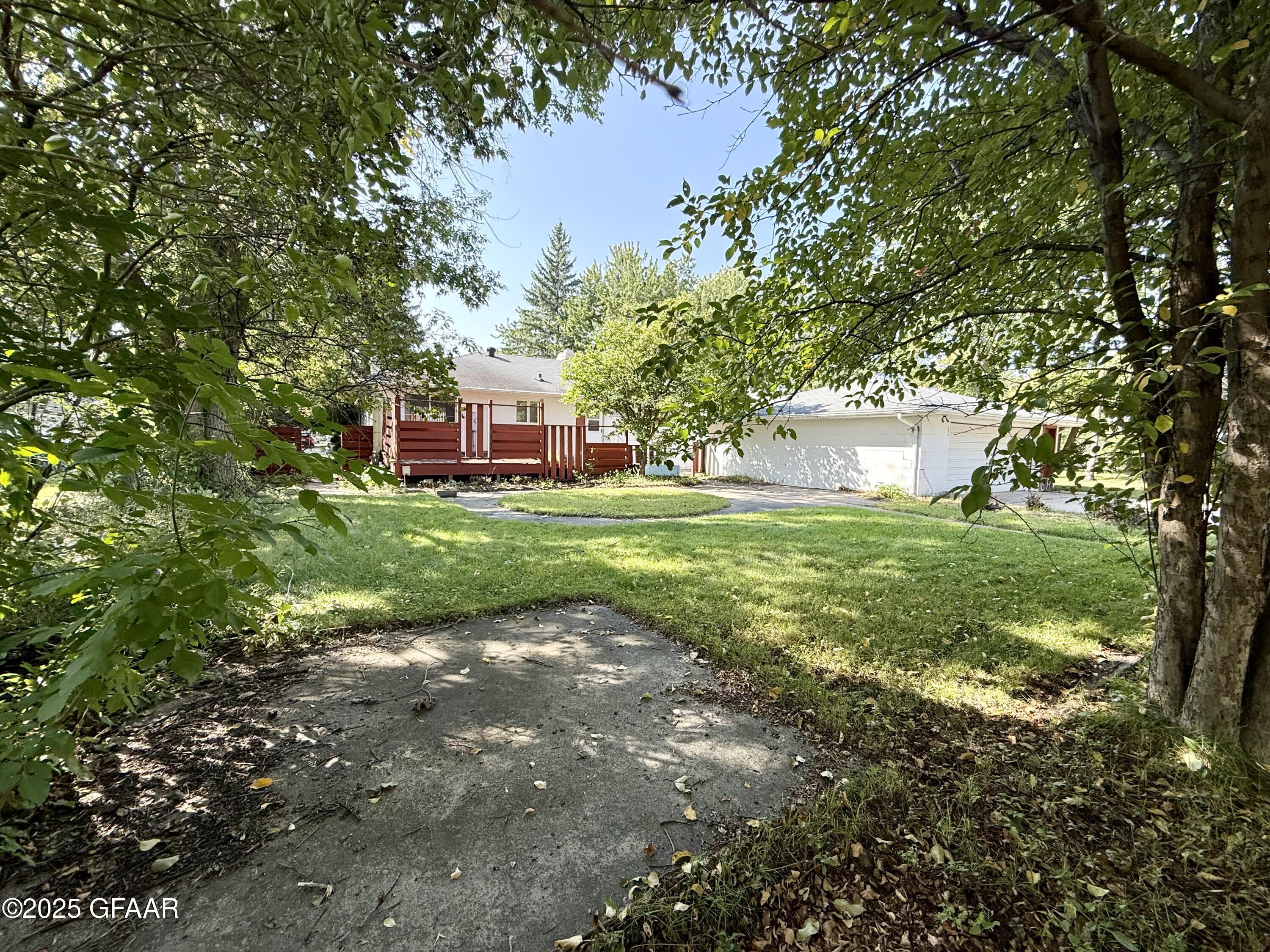 1010 ARNOLD Avenue N