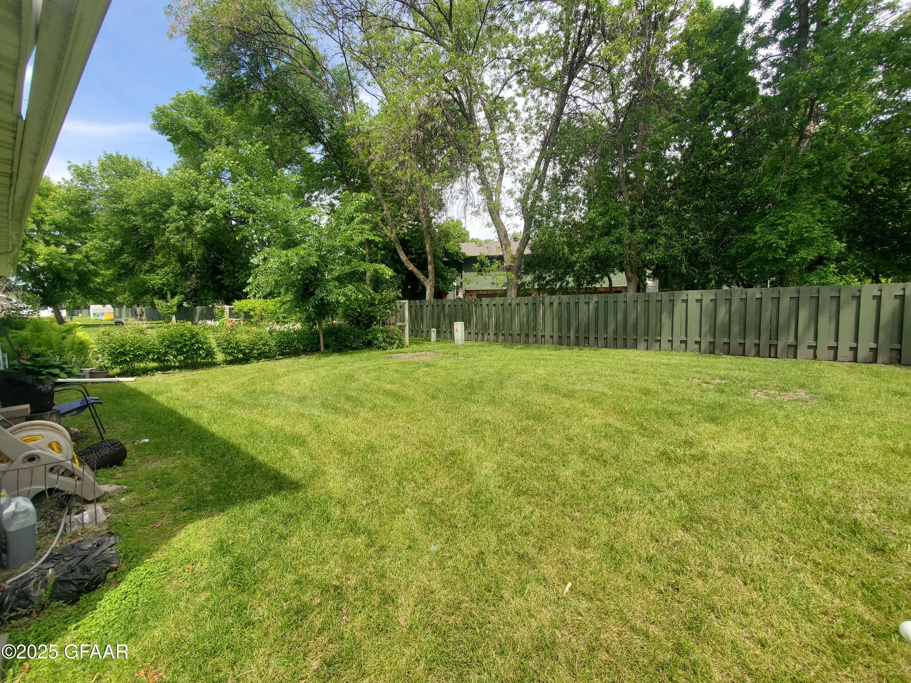 716 GREAT PLAINS Court