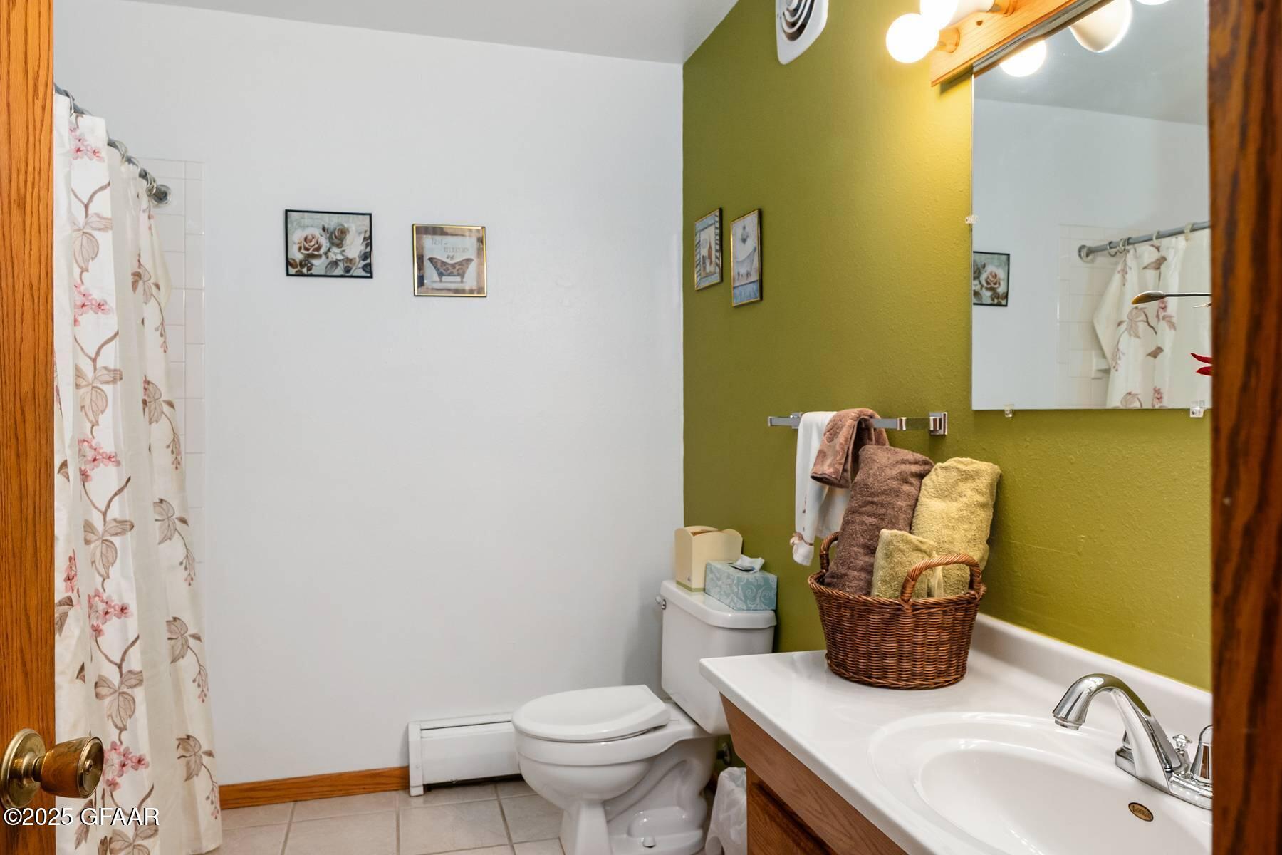 1707 21ST Avenue S, 211