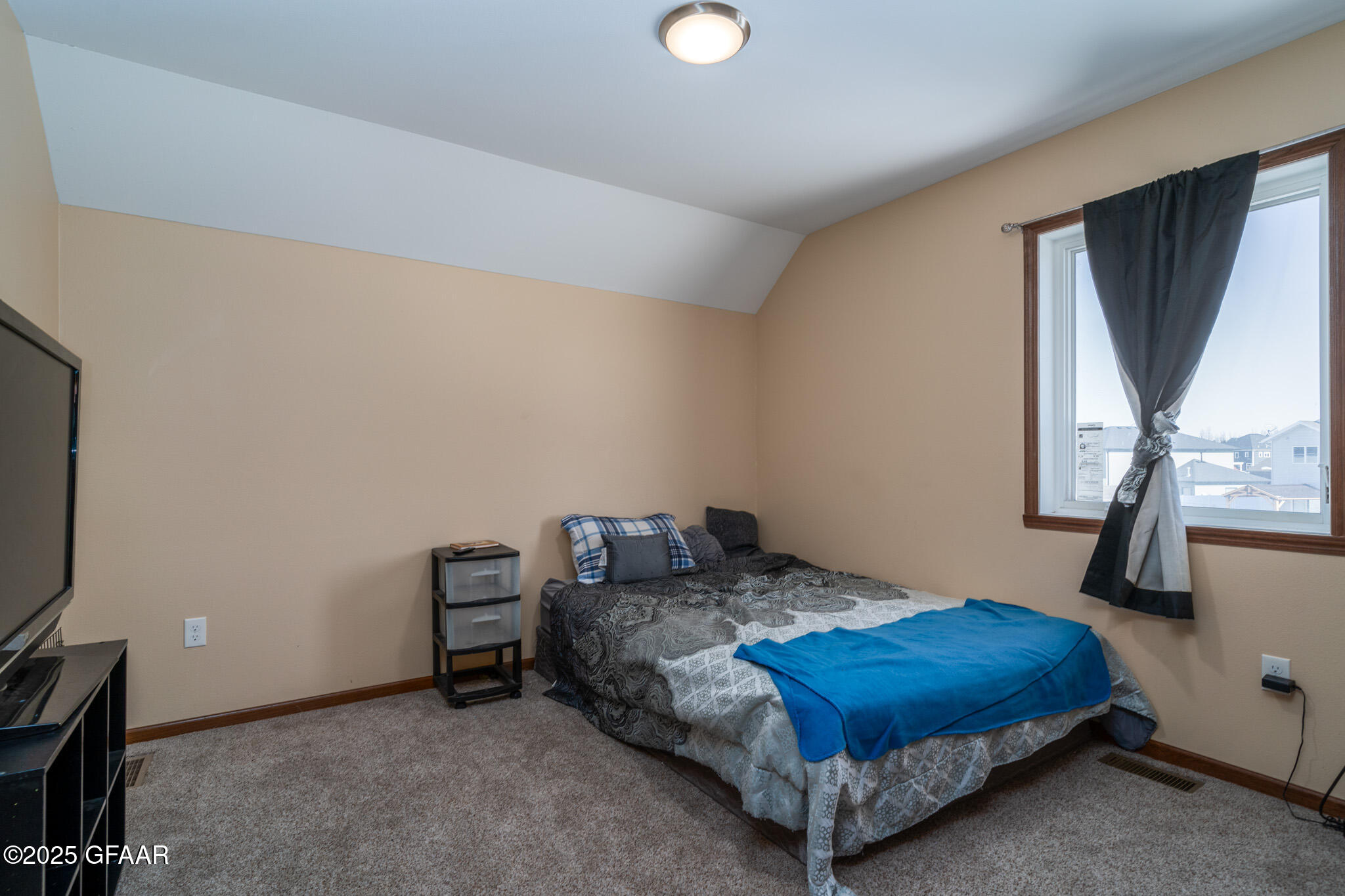 5565 MADISON Circle