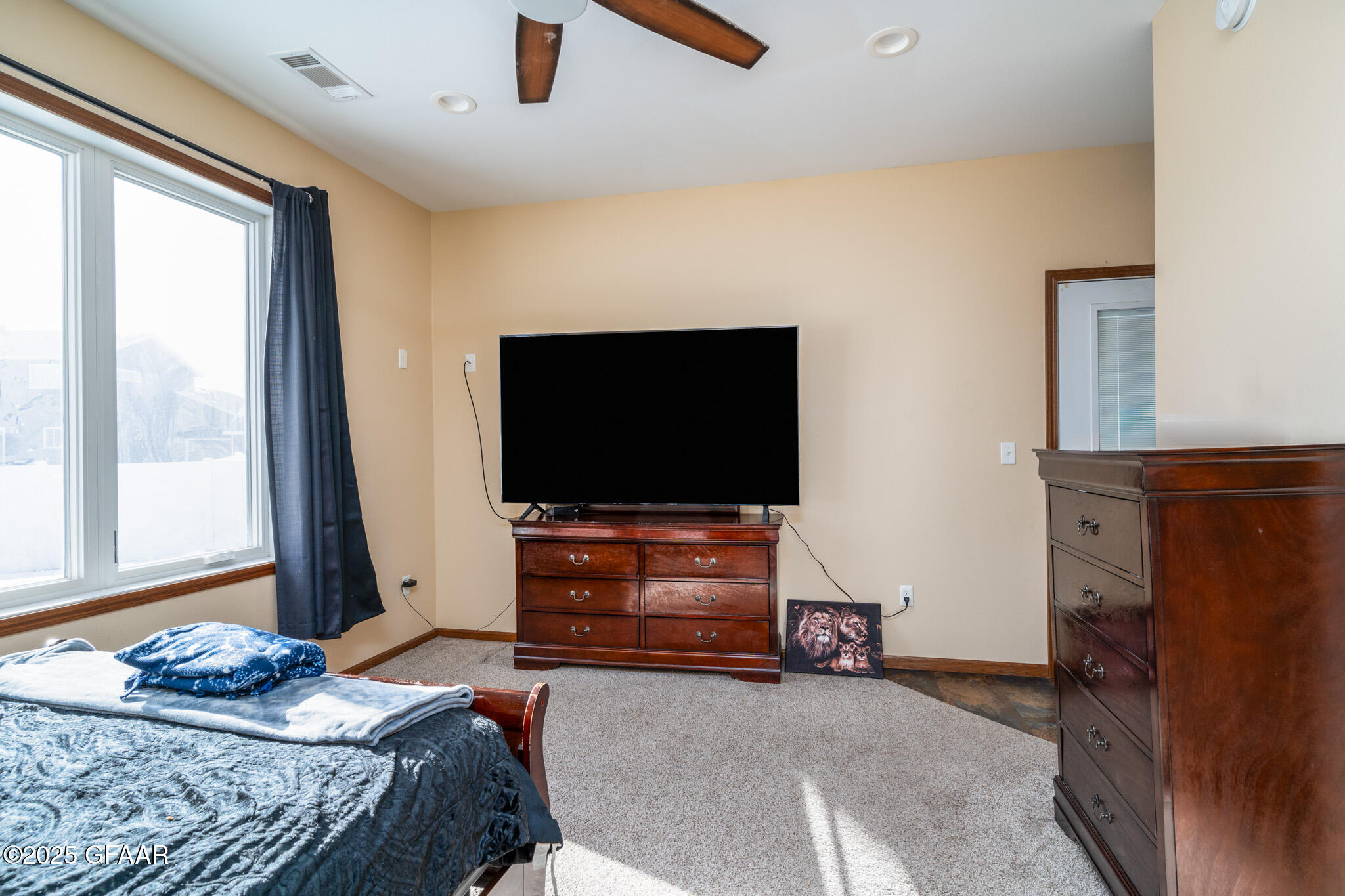5565 MADISON Circle