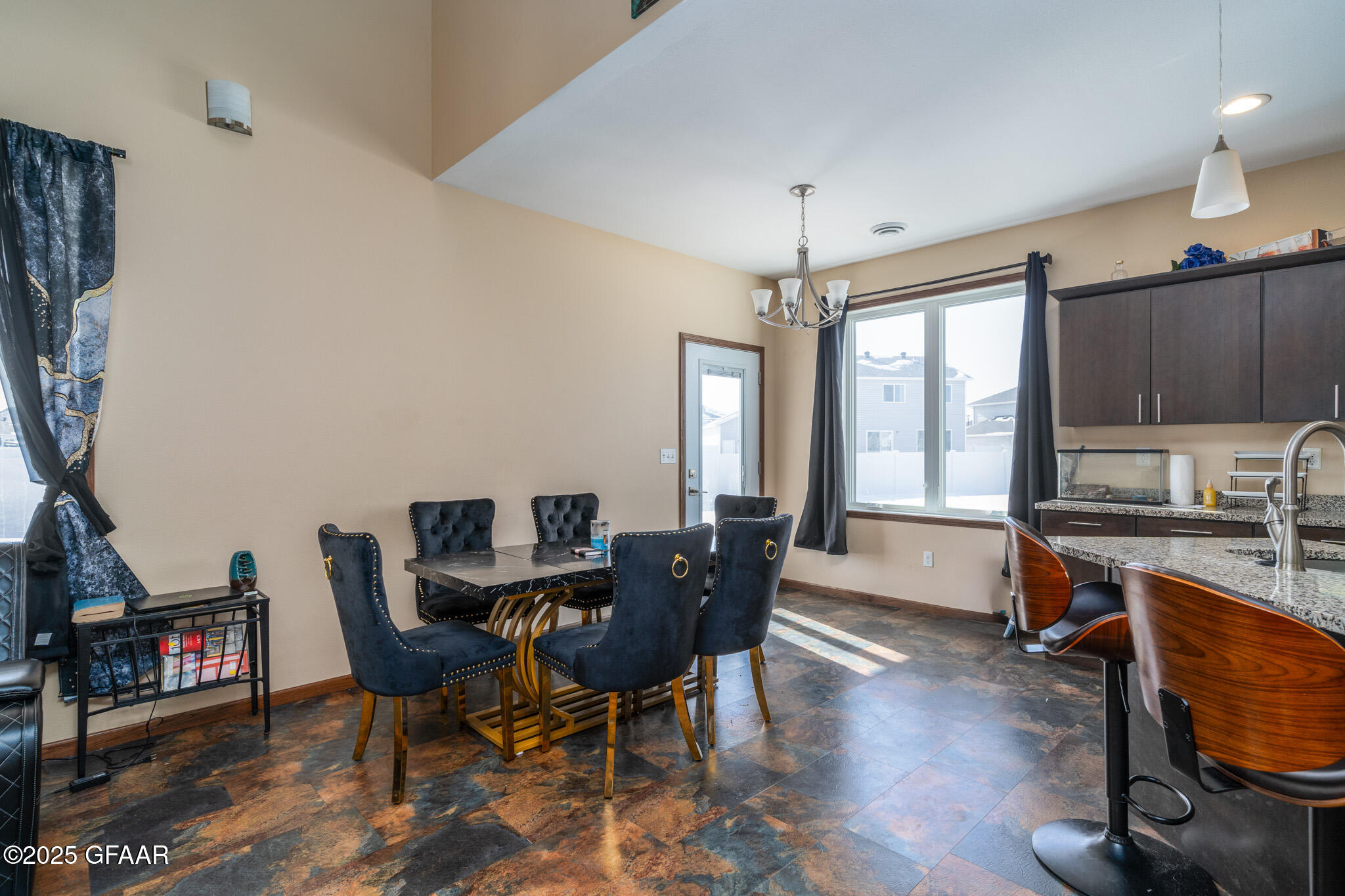 5565 MADISON Circle