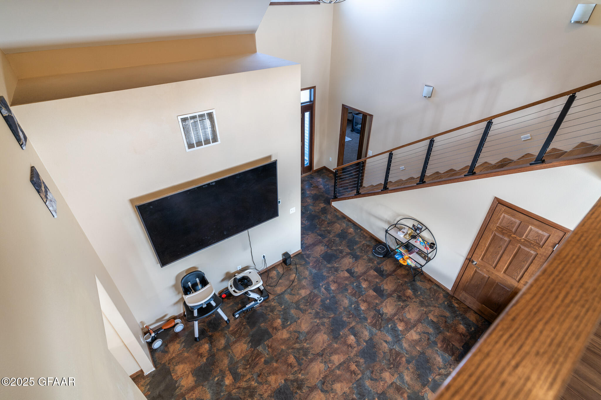 5565 MADISON Circle