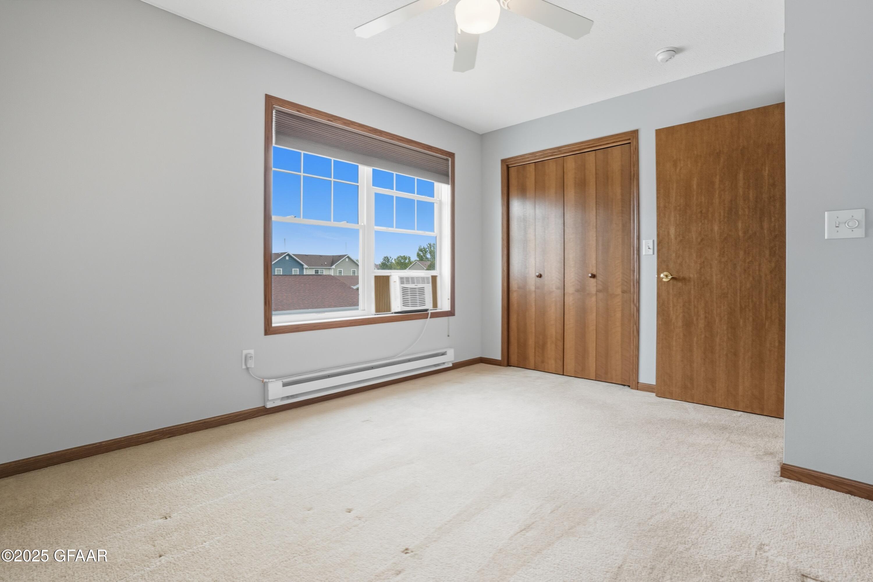 716 PROMENADE Court