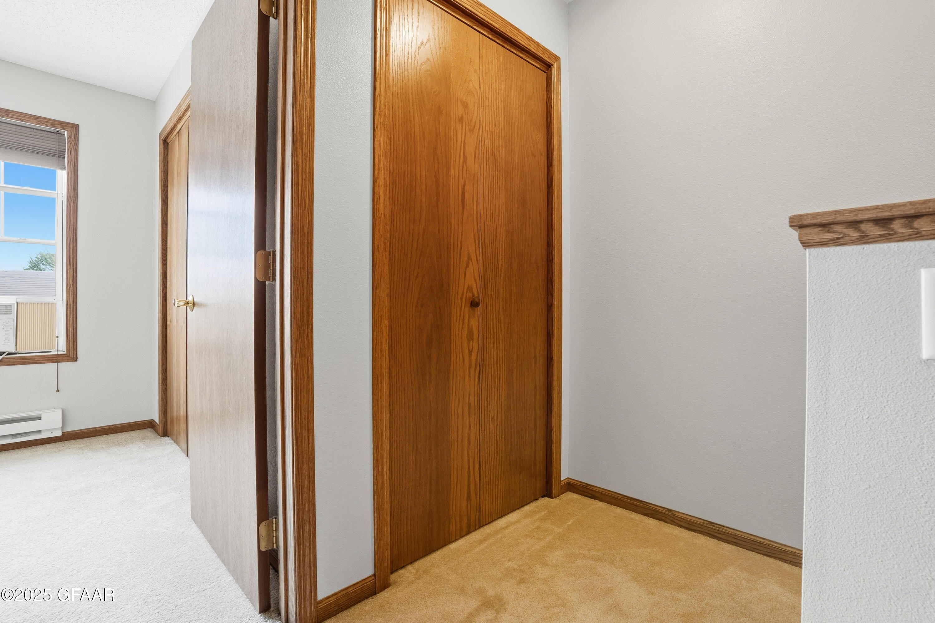 716 PROMENADE Court