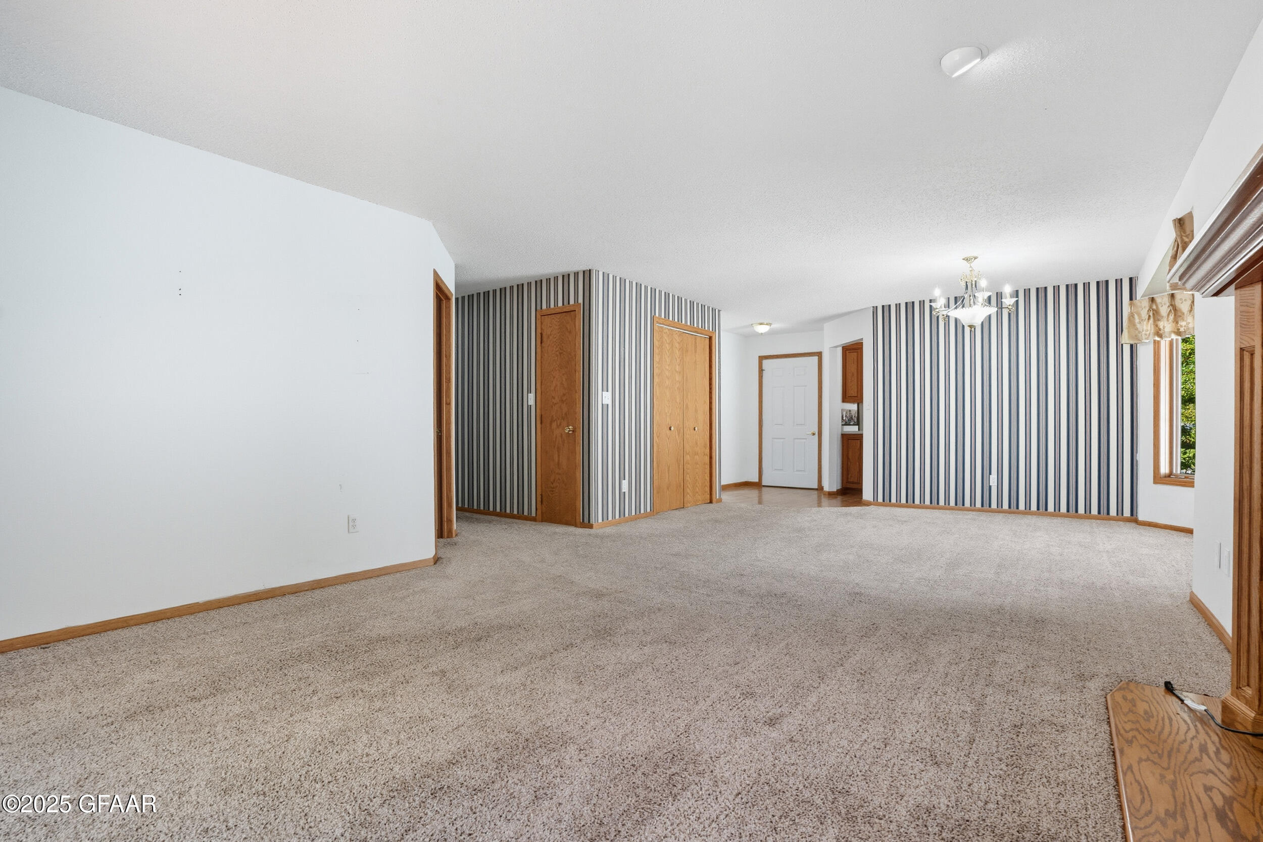 2237 36TH Street S