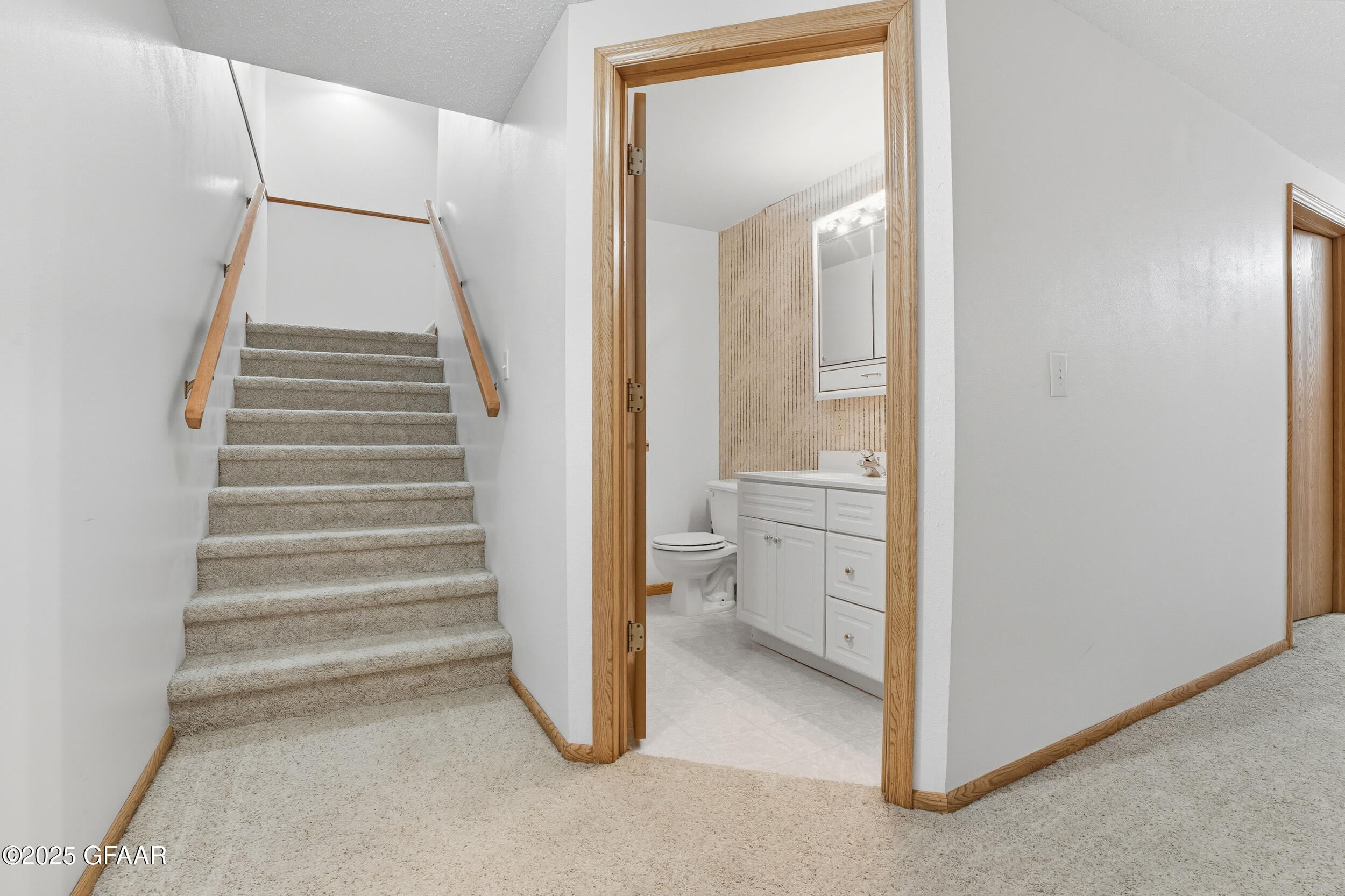 2237 36TH Street S