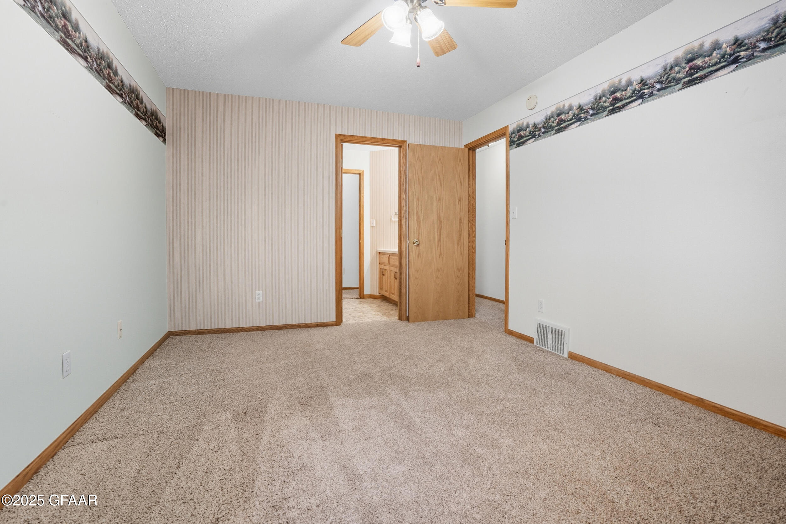 2237 36TH Street S