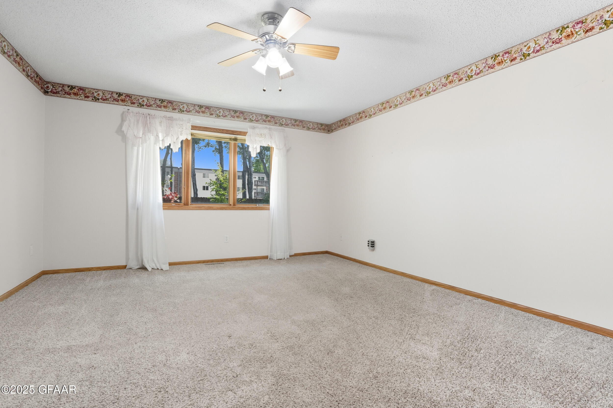 2237 36TH Street S