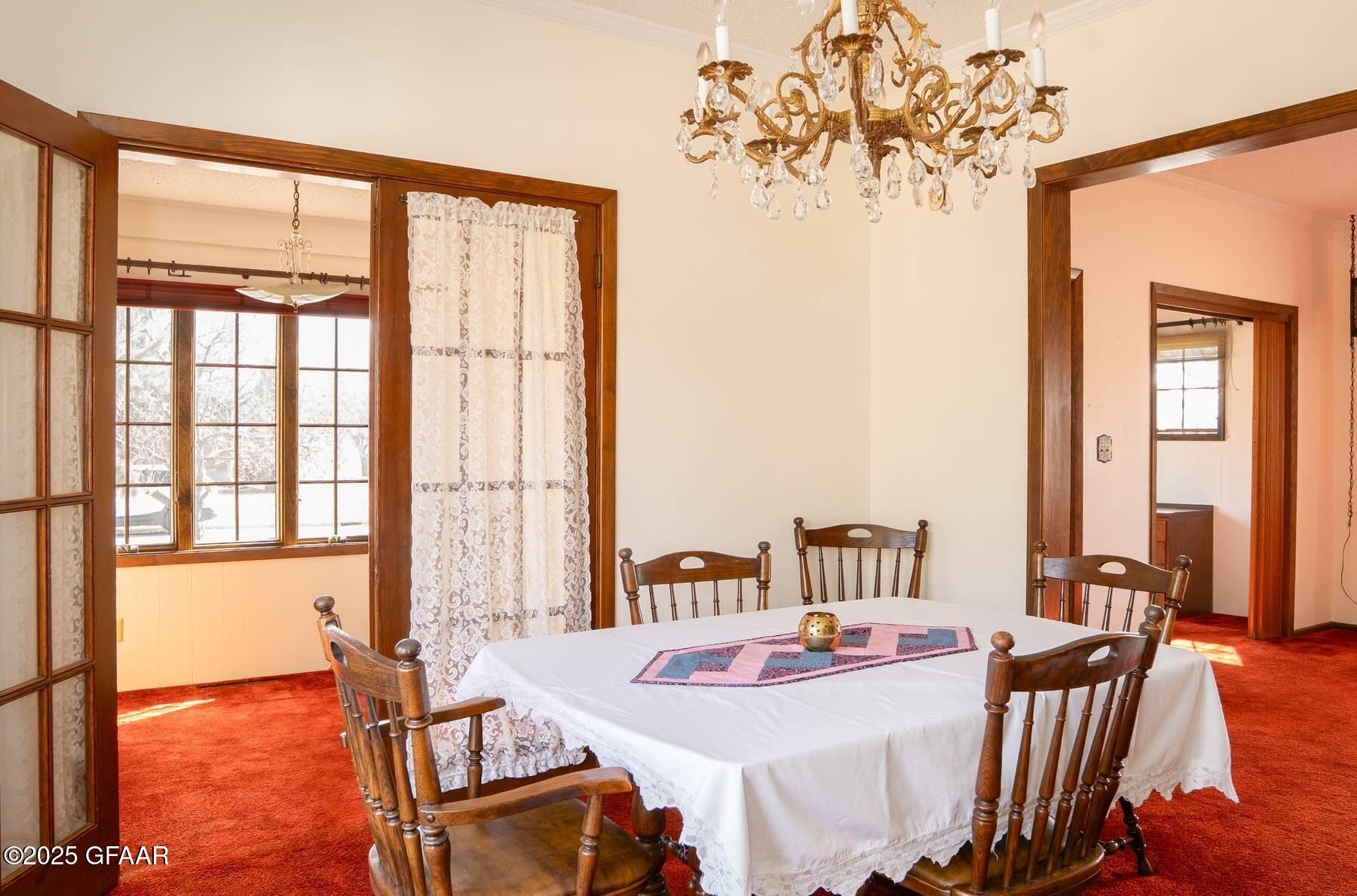 203 FLETCHER Avenue E