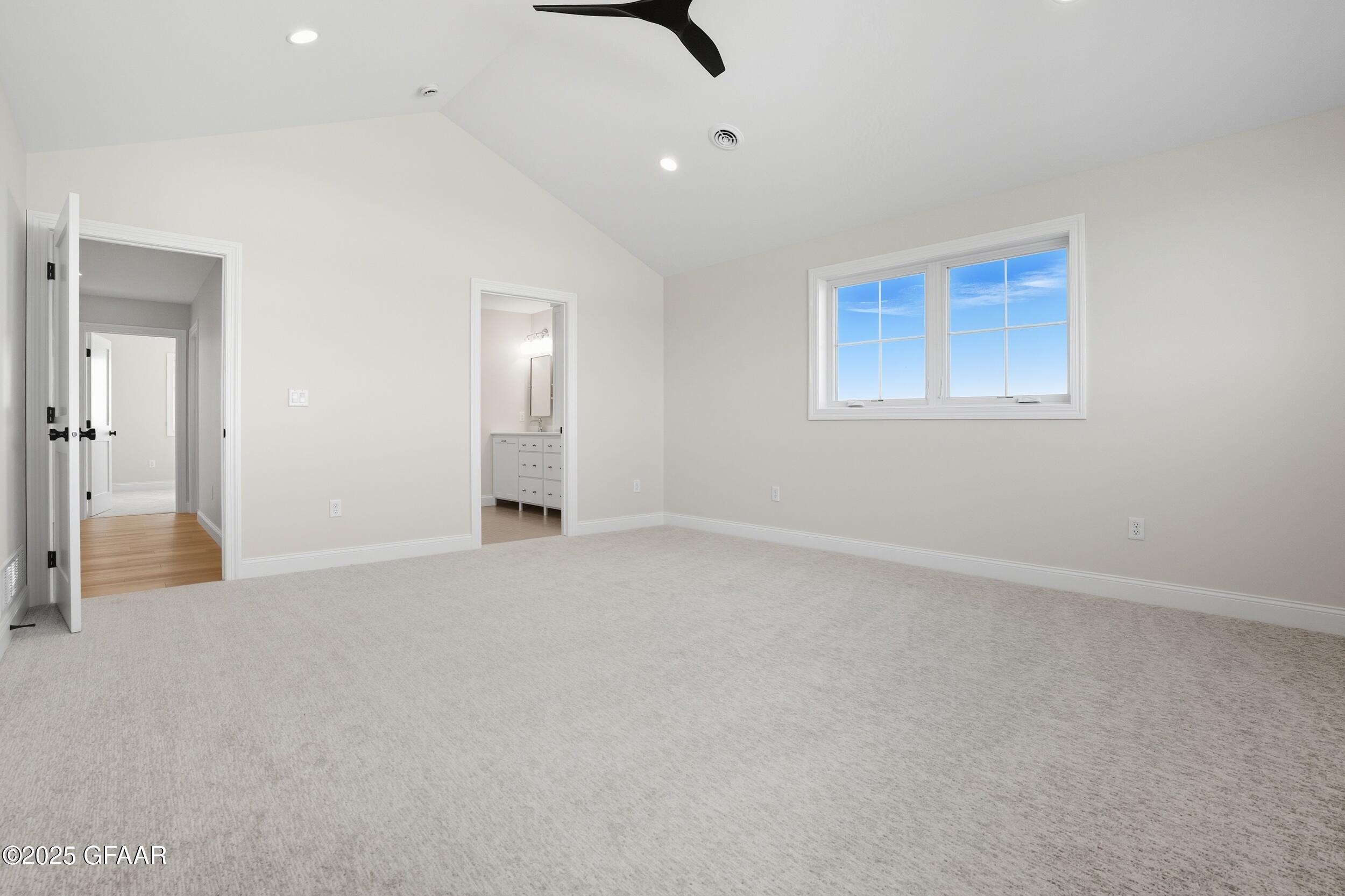 5959 SYLVIA Circle