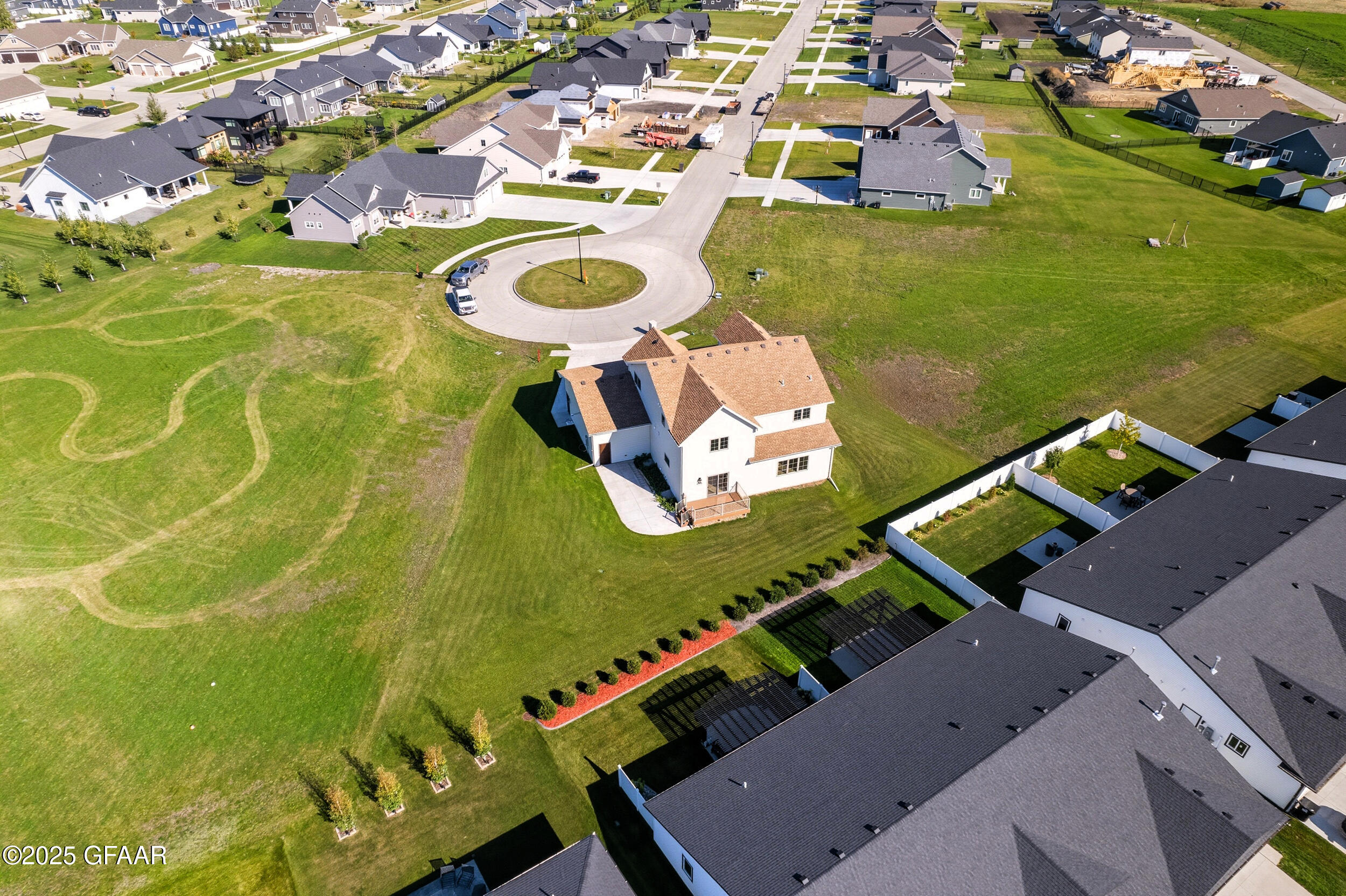5959 SYLVIA Circle