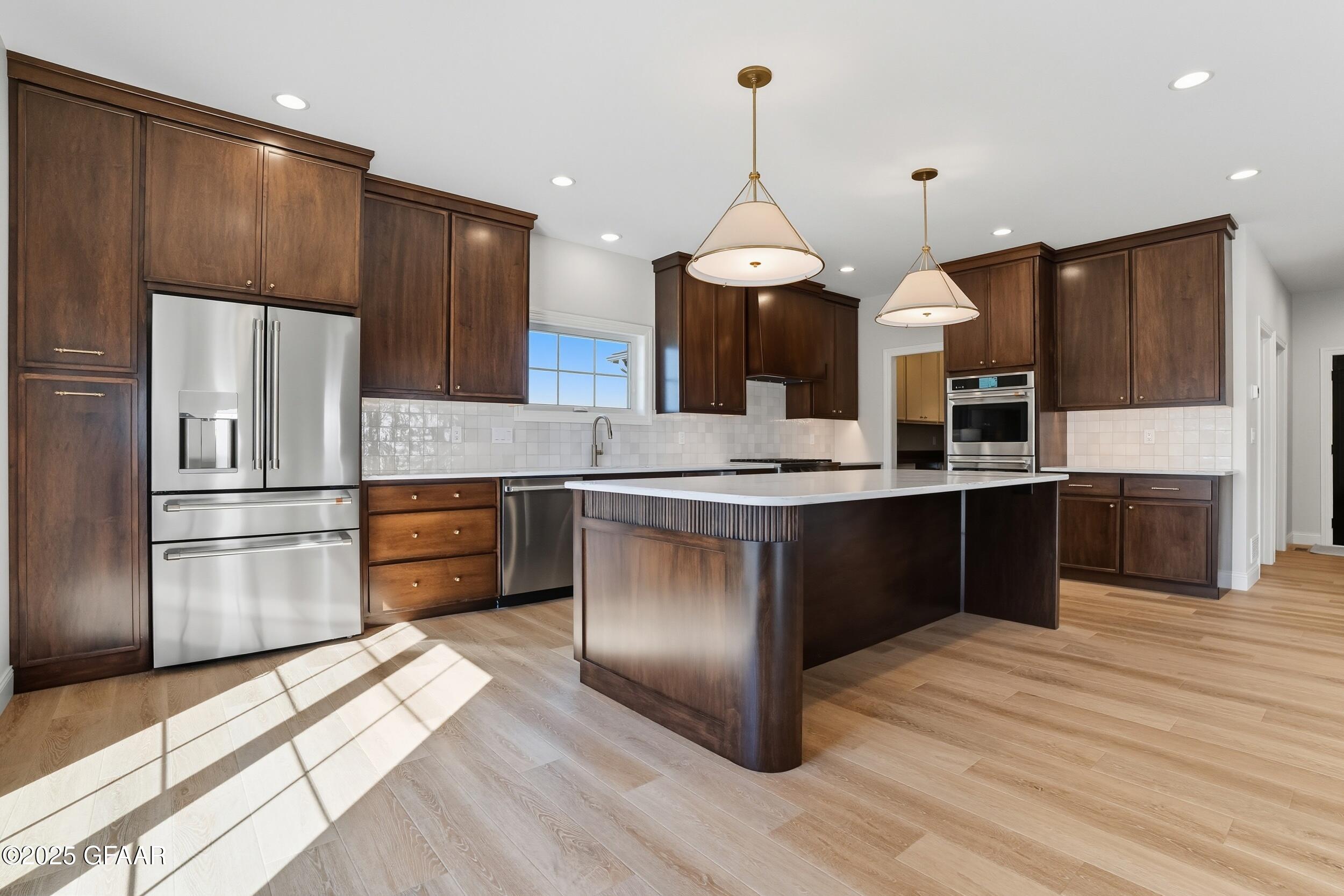 5959 SYLVIA Circle