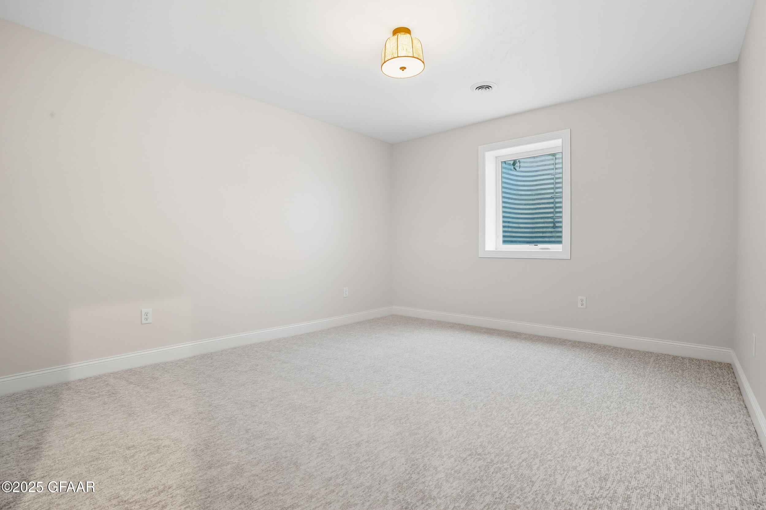 5959 SYLVIA Circle