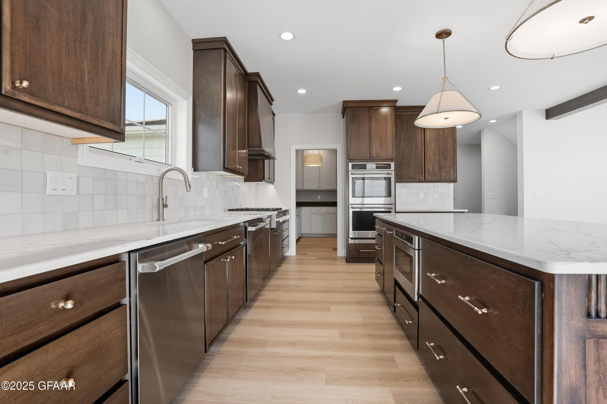 5959 SYLVIA Circle