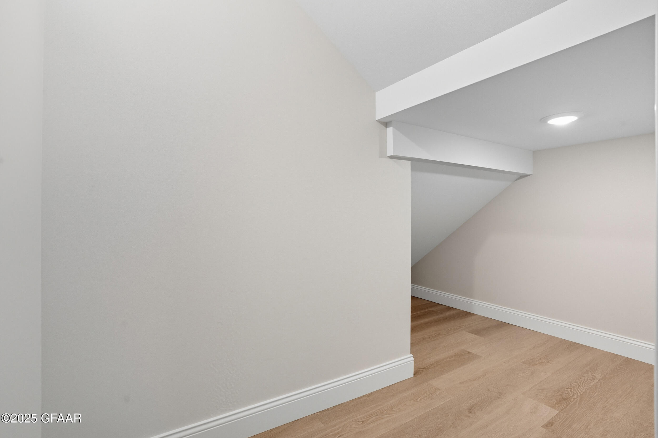 5959 SYLVIA Circle