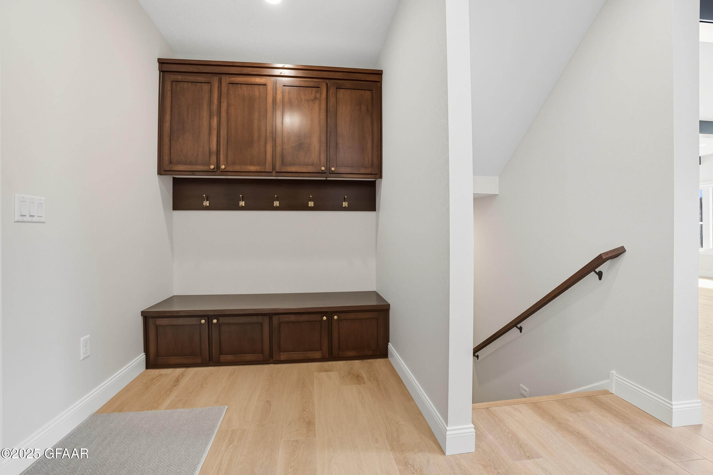 5959 SYLVIA Circle