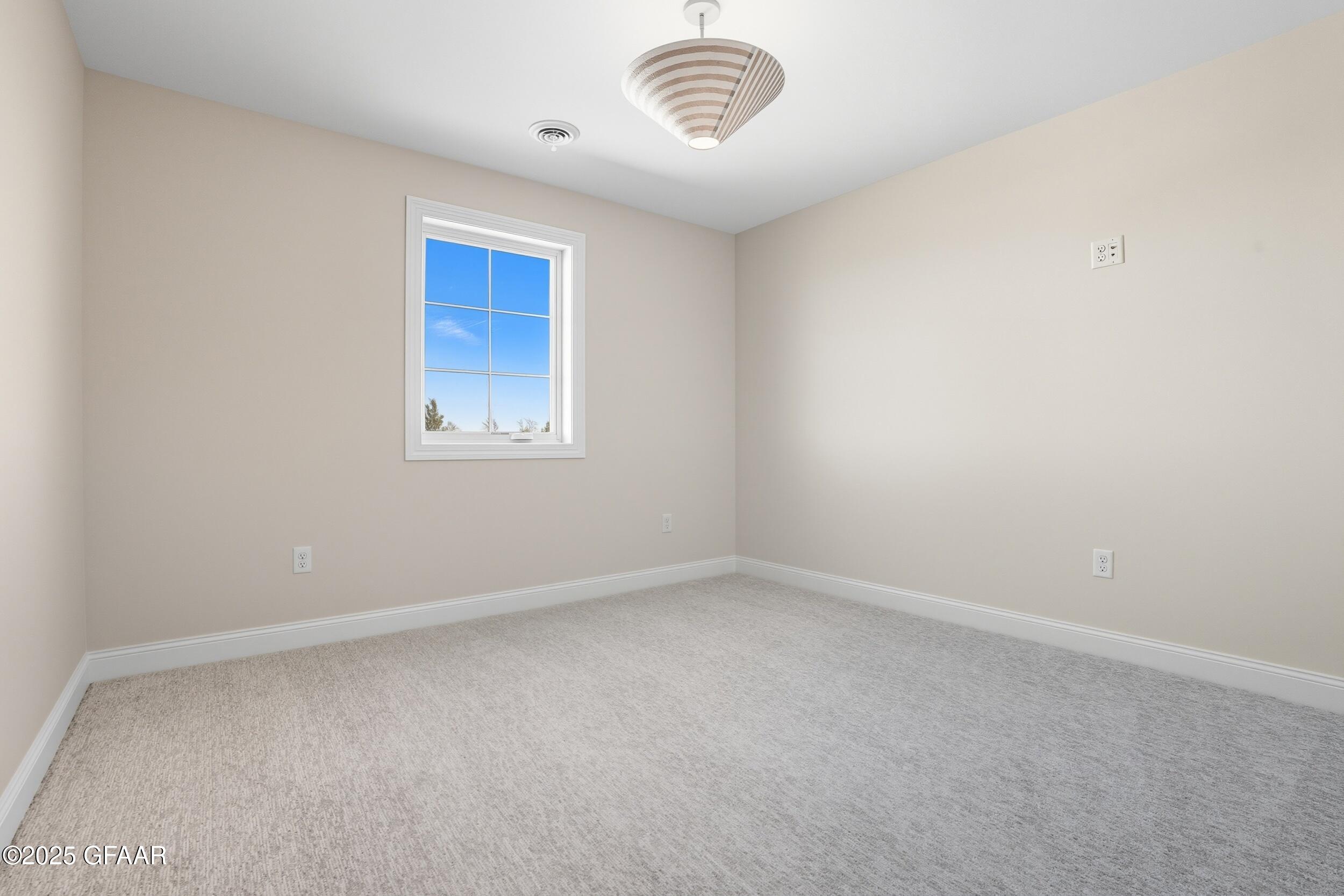 5959 SYLVIA Circle