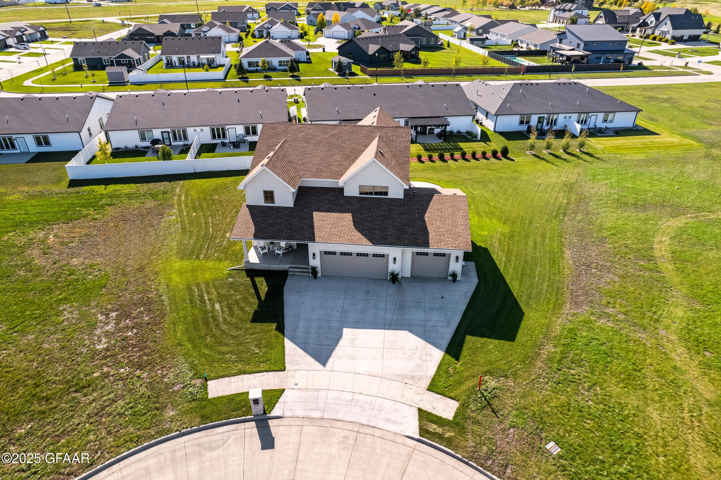 5959 SYLVIA Circle