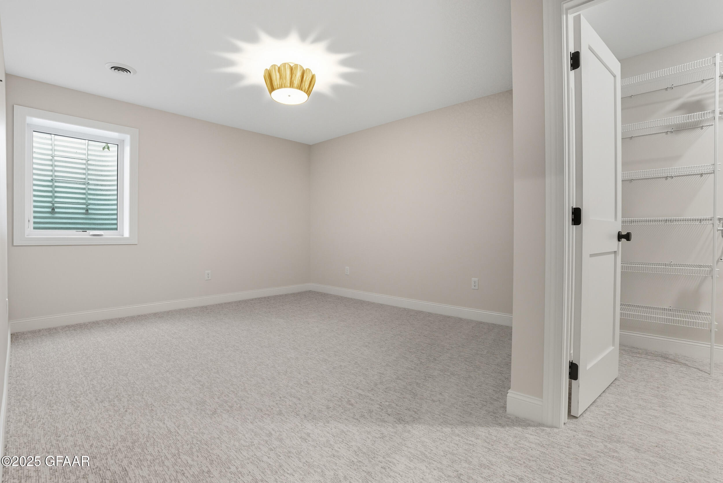 5959 SYLVIA Circle