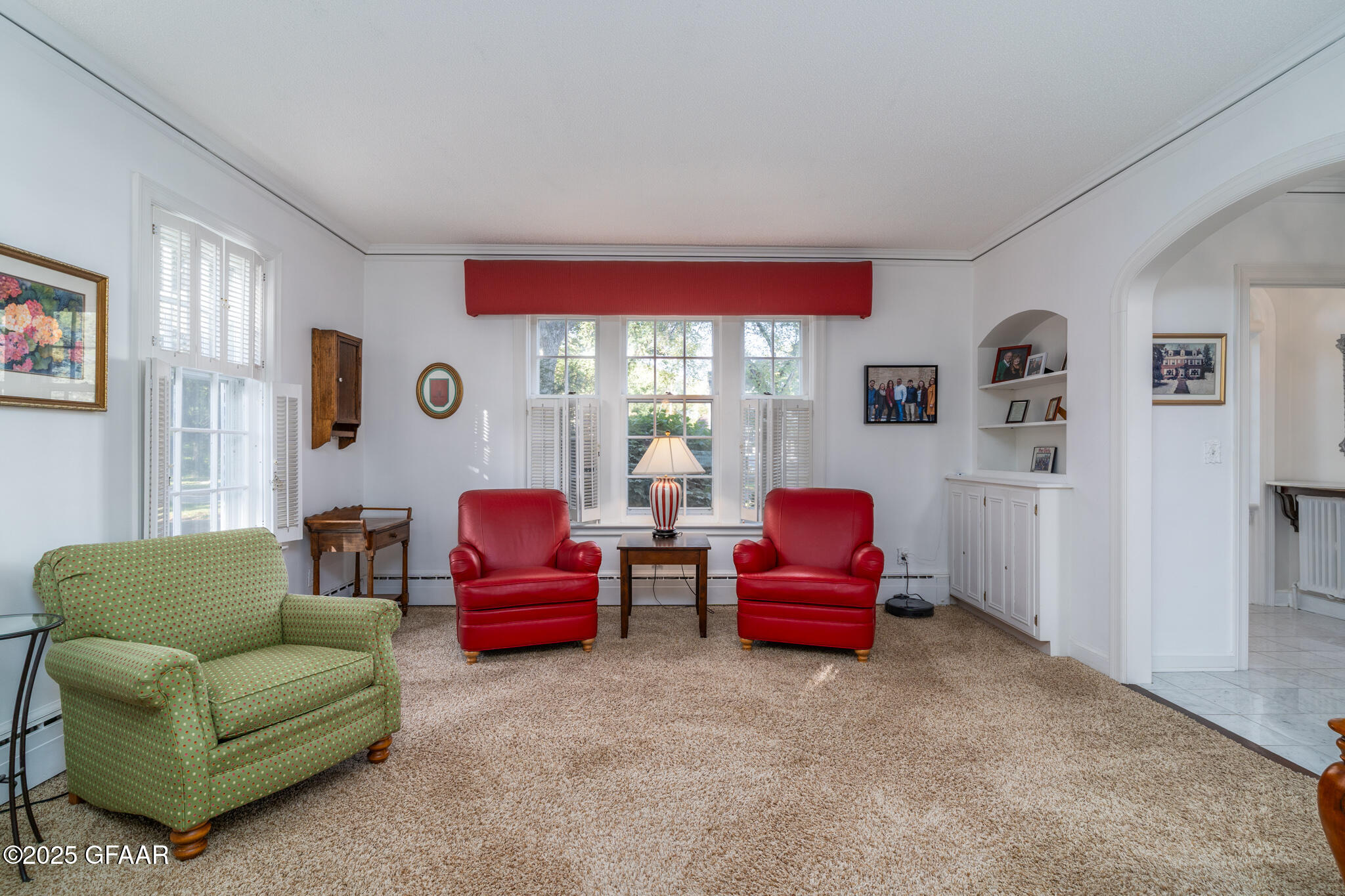 1125 REEVES Drive