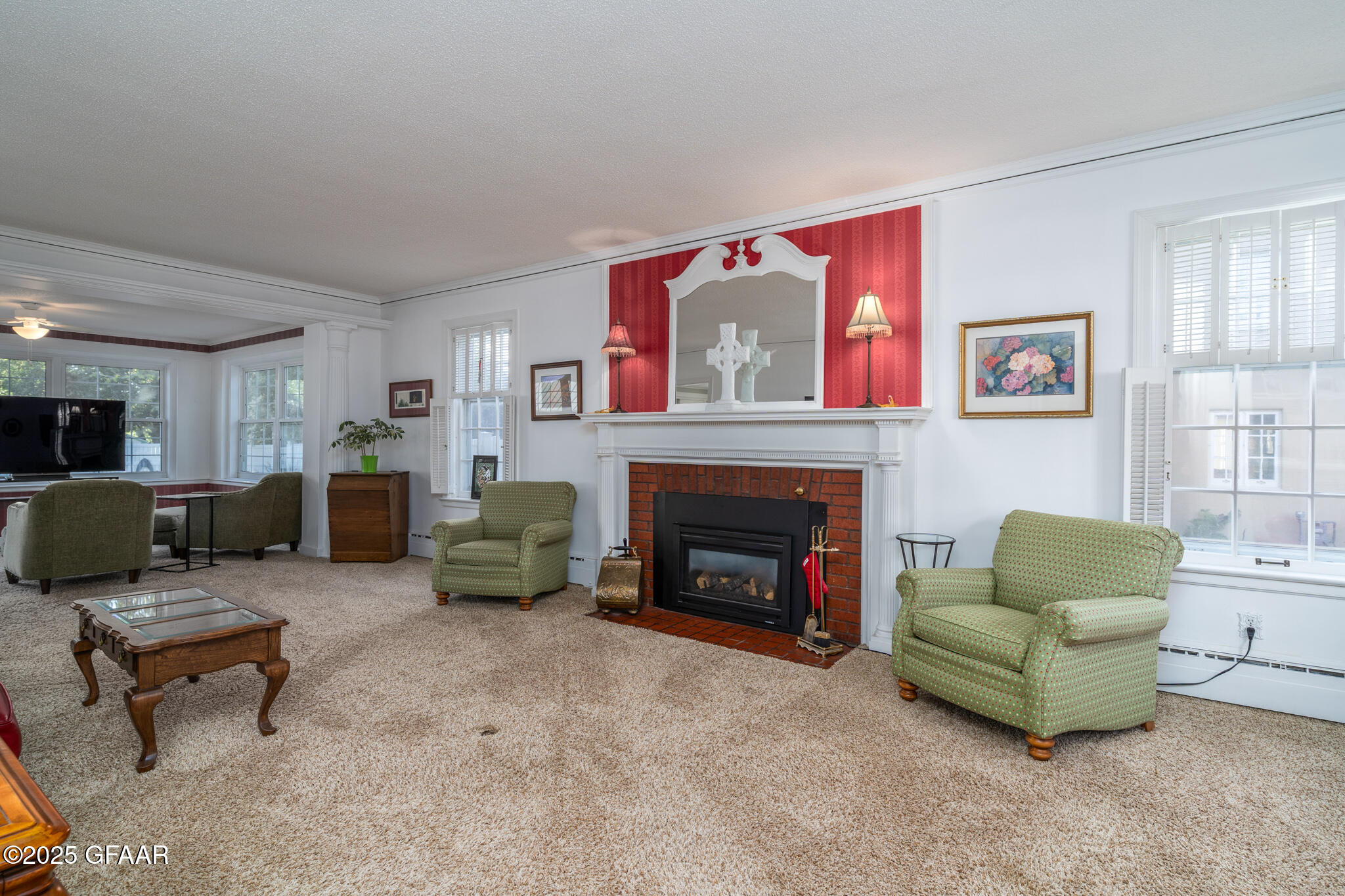 1125 REEVES Drive