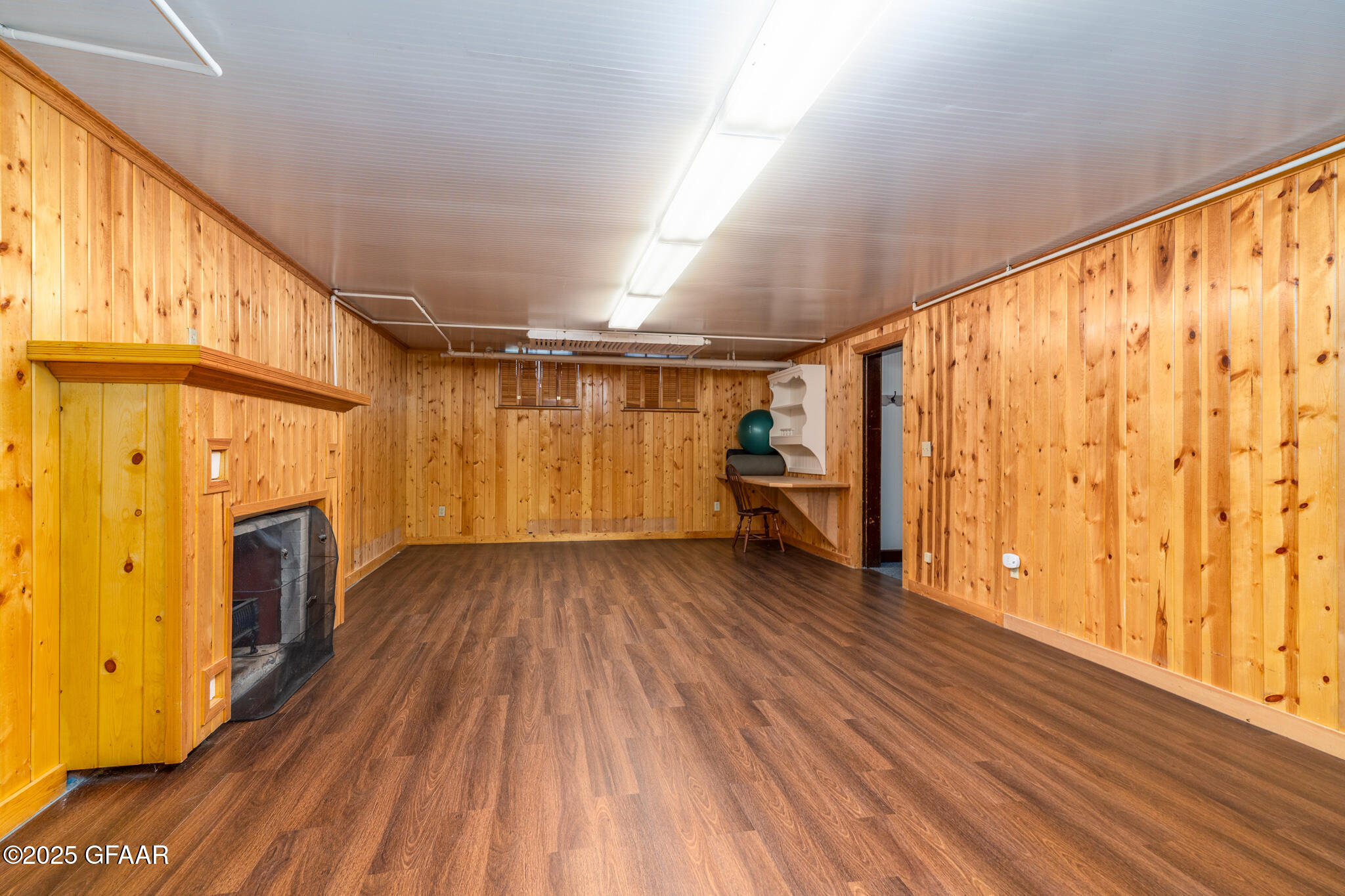 1125 REEVES Drive