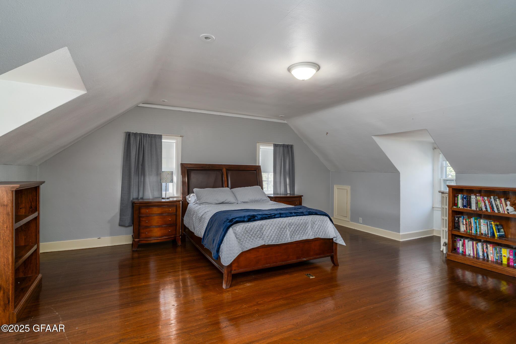 1125 REEVES Drive