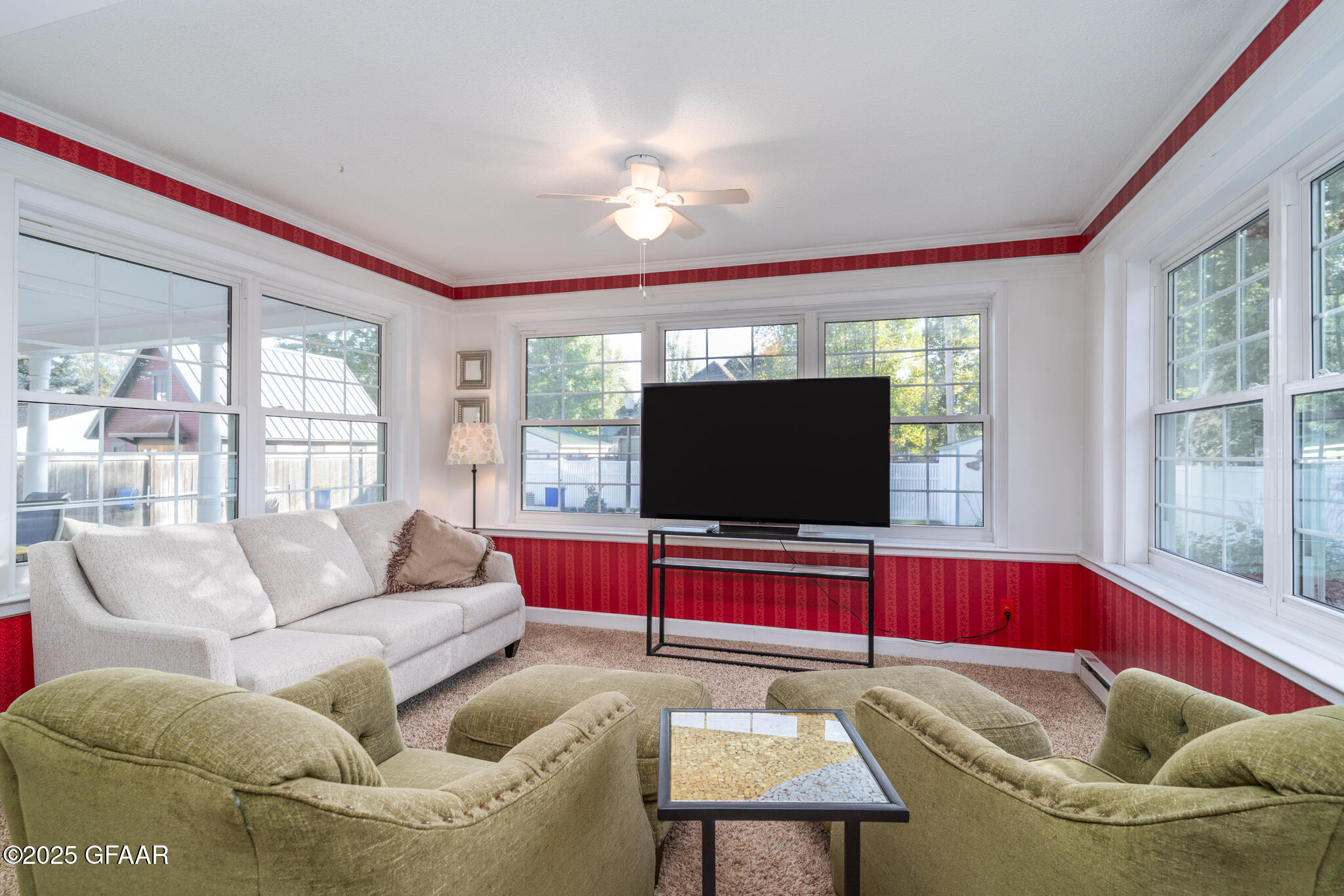 1125 REEVES Drive