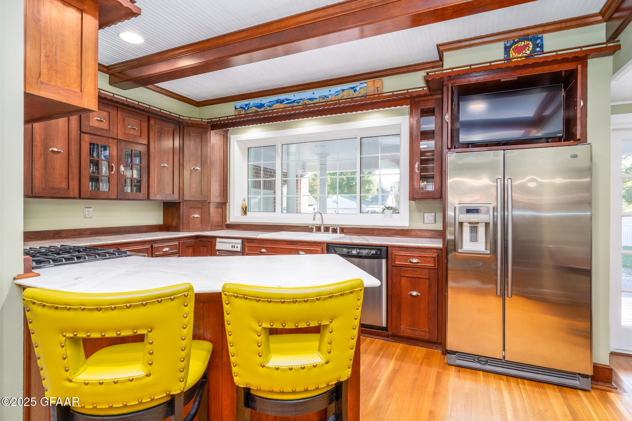 1125 REEVES Drive