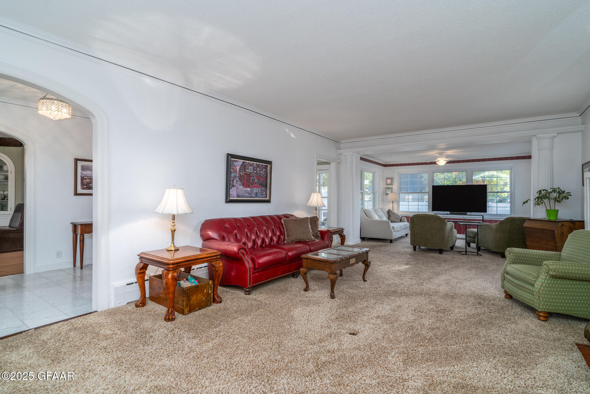1125 REEVES Drive