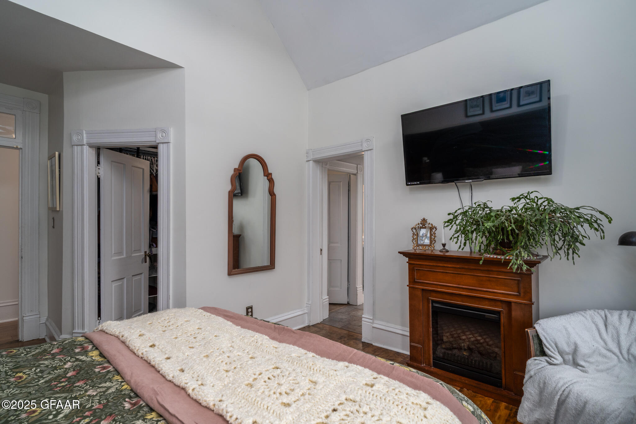 413 5TH Street S, Grand Forks