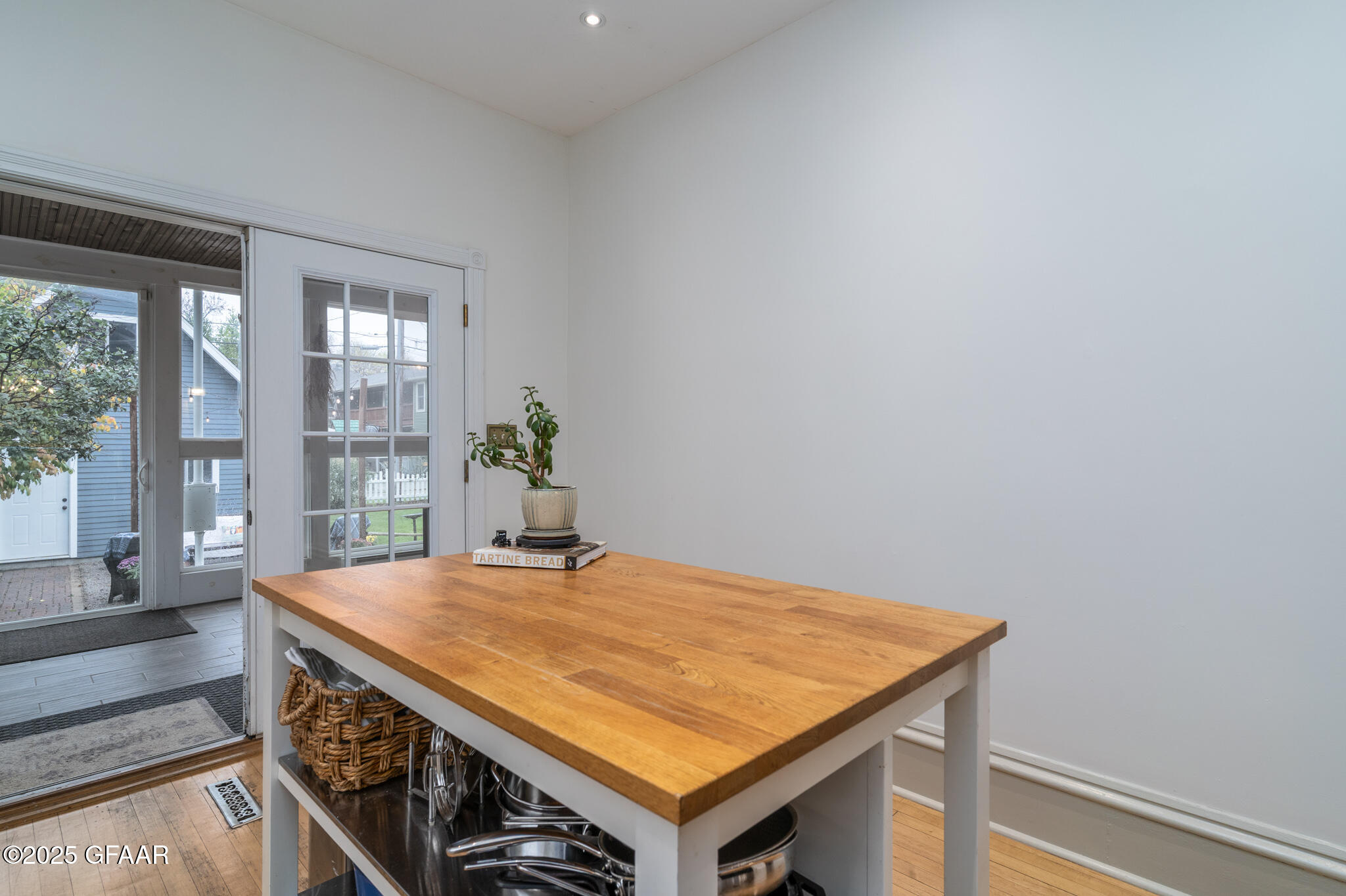 413 5TH Street S, Grand Forks