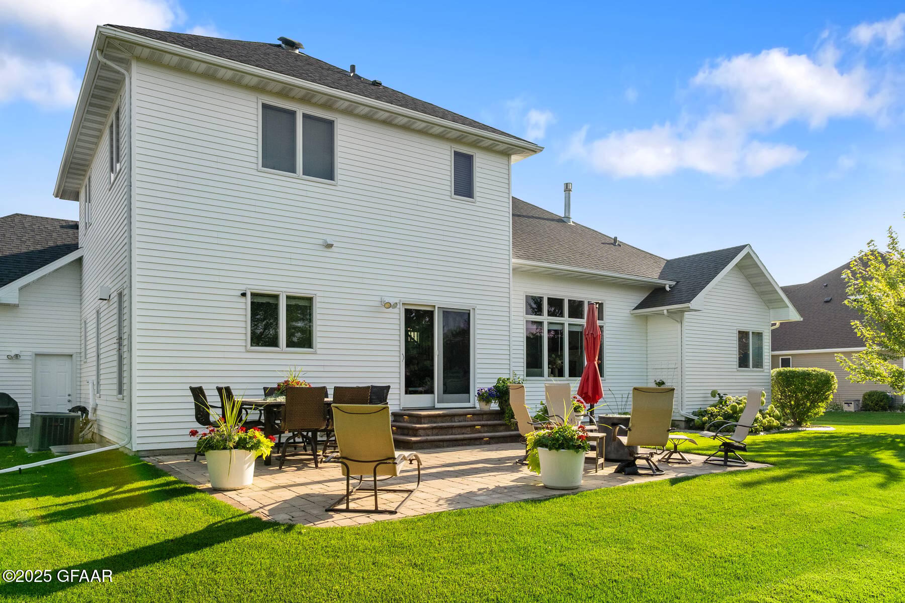 49 DESIREE Drive, Grand Forks