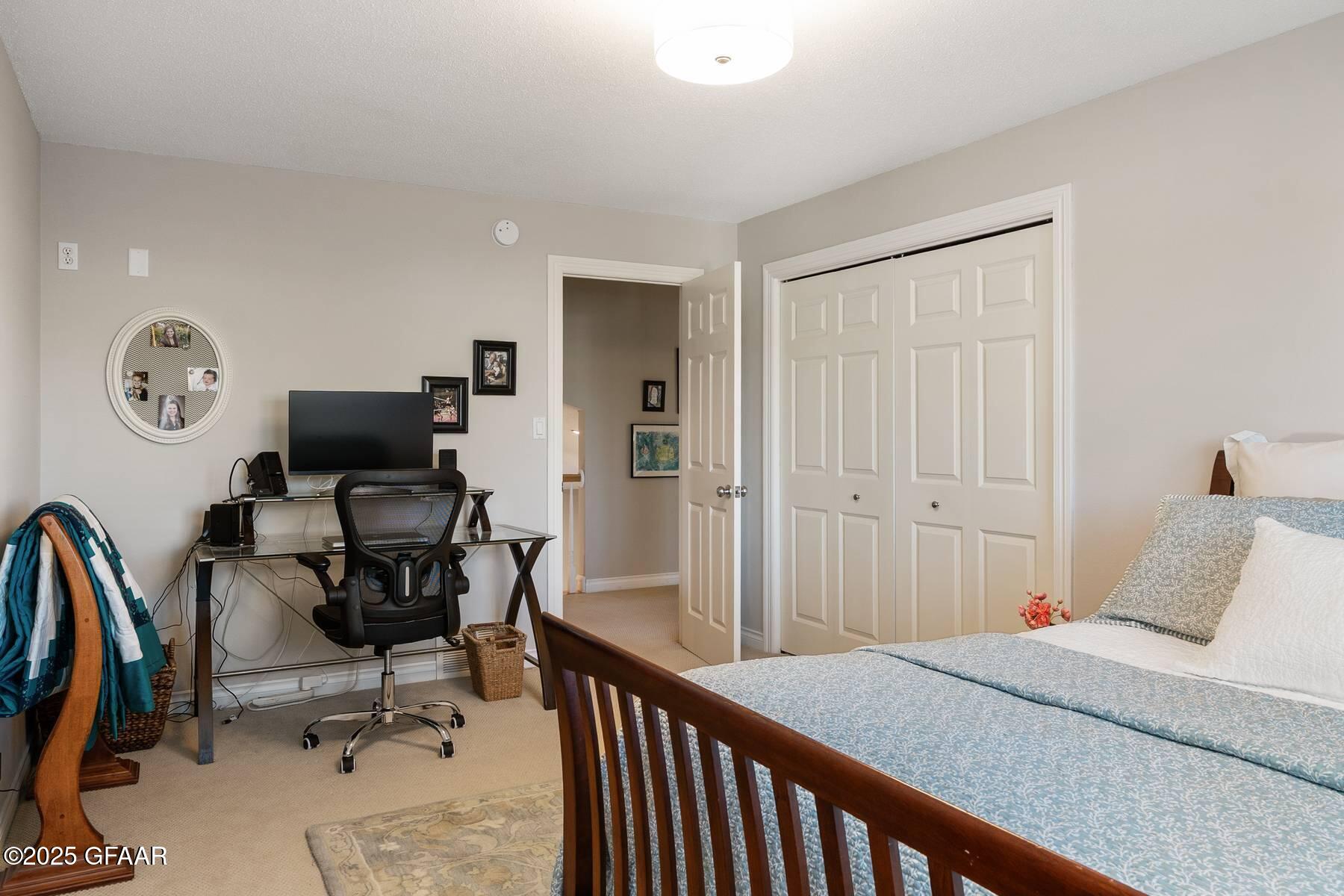 49 DESIREE Drive, Grand Forks