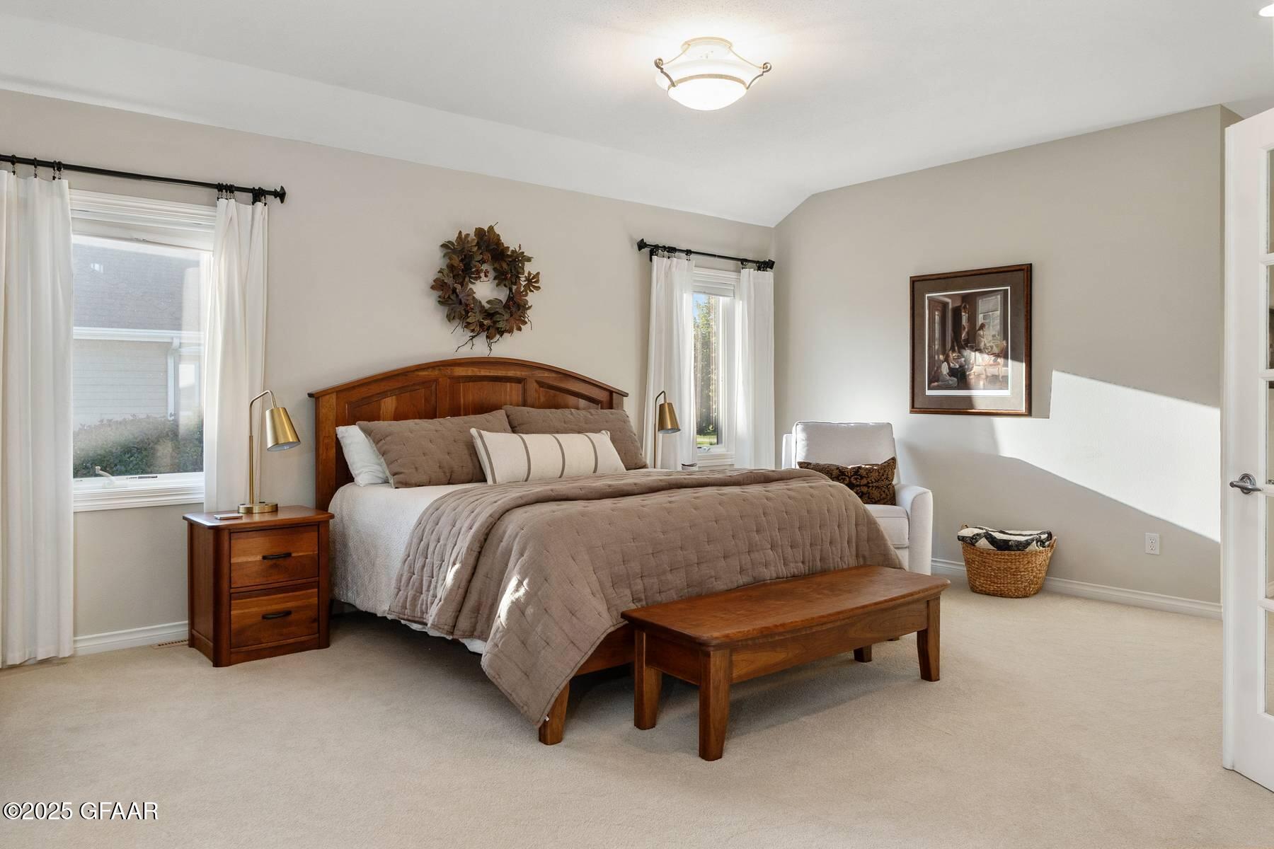 49 DESIREE Drive, Grand Forks