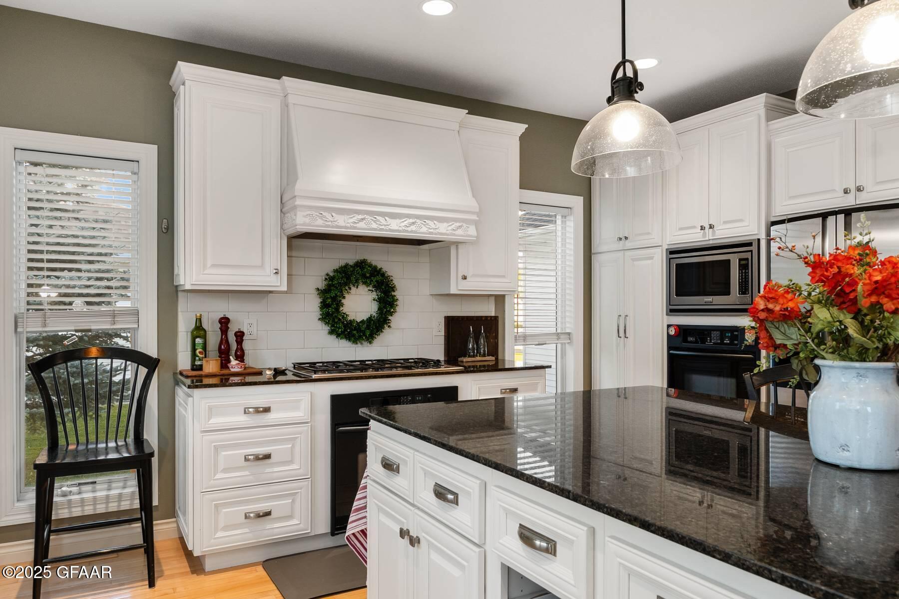 49 DESIREE Drive, Grand Forks