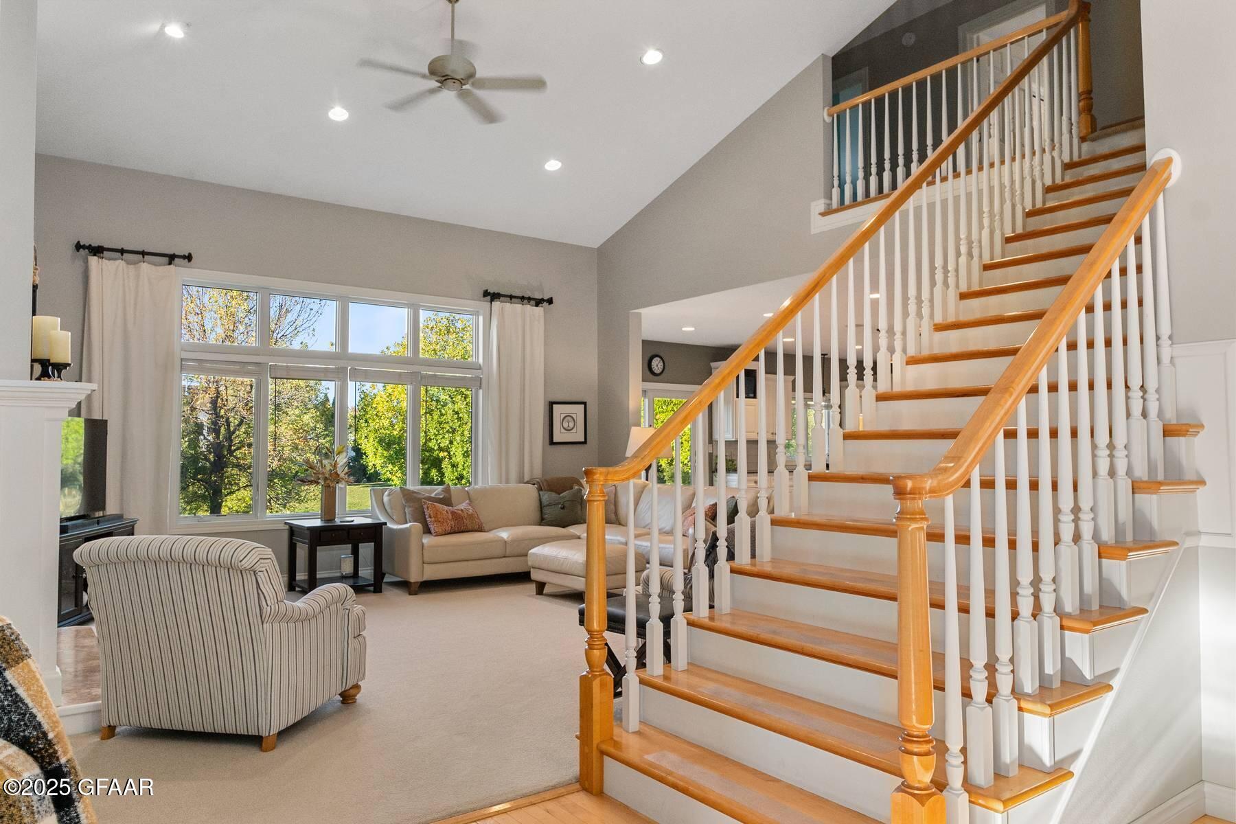 49 DESIREE Drive, Grand Forks