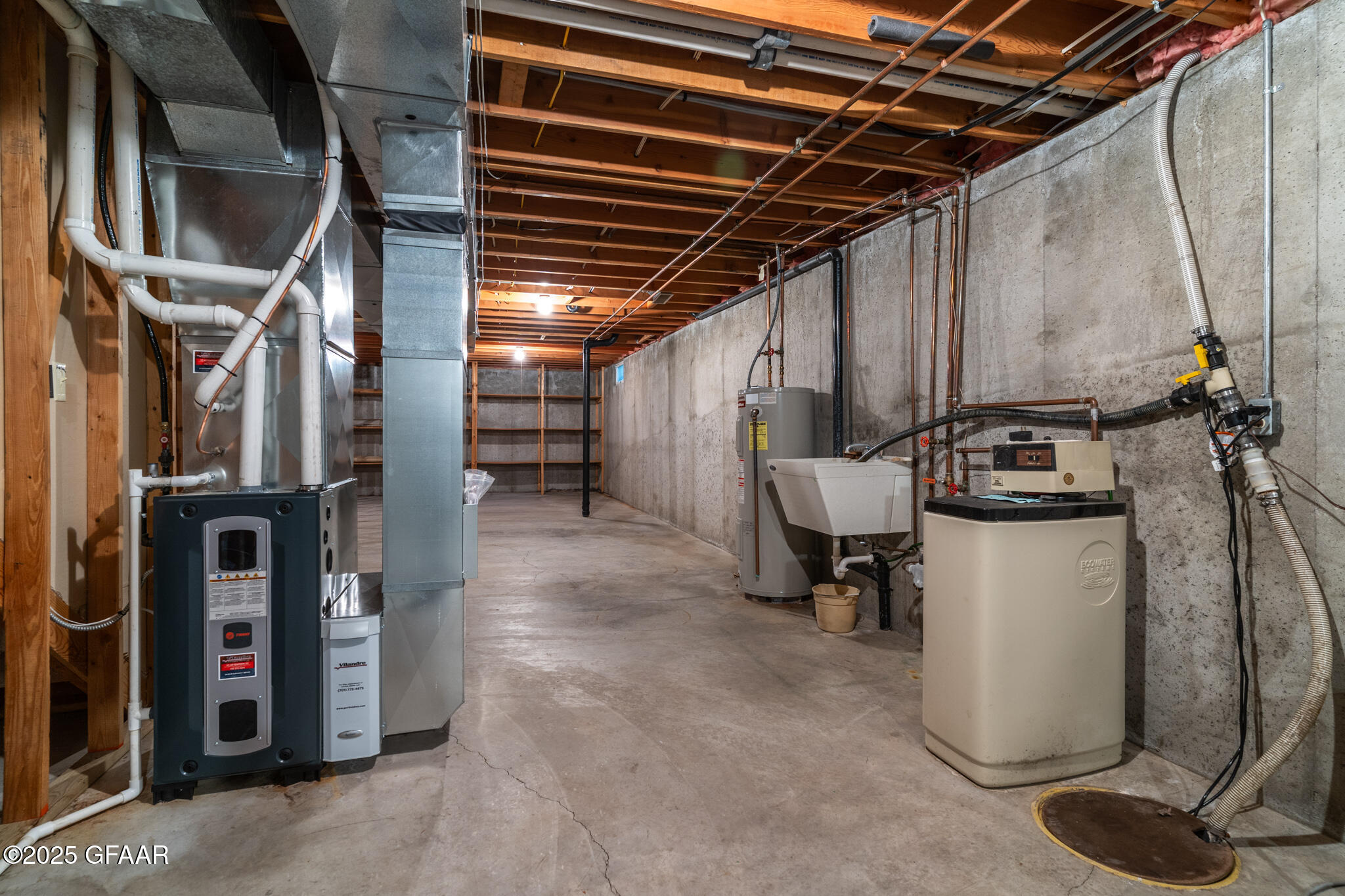 406 MEMORIAL Drive, Fisher