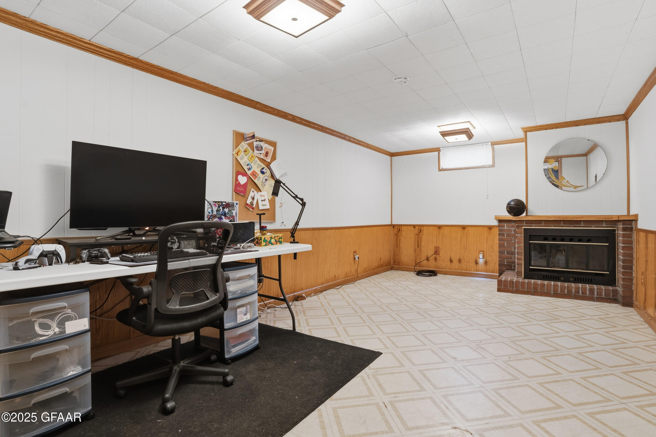 805 21ST Street S, Grand Forks