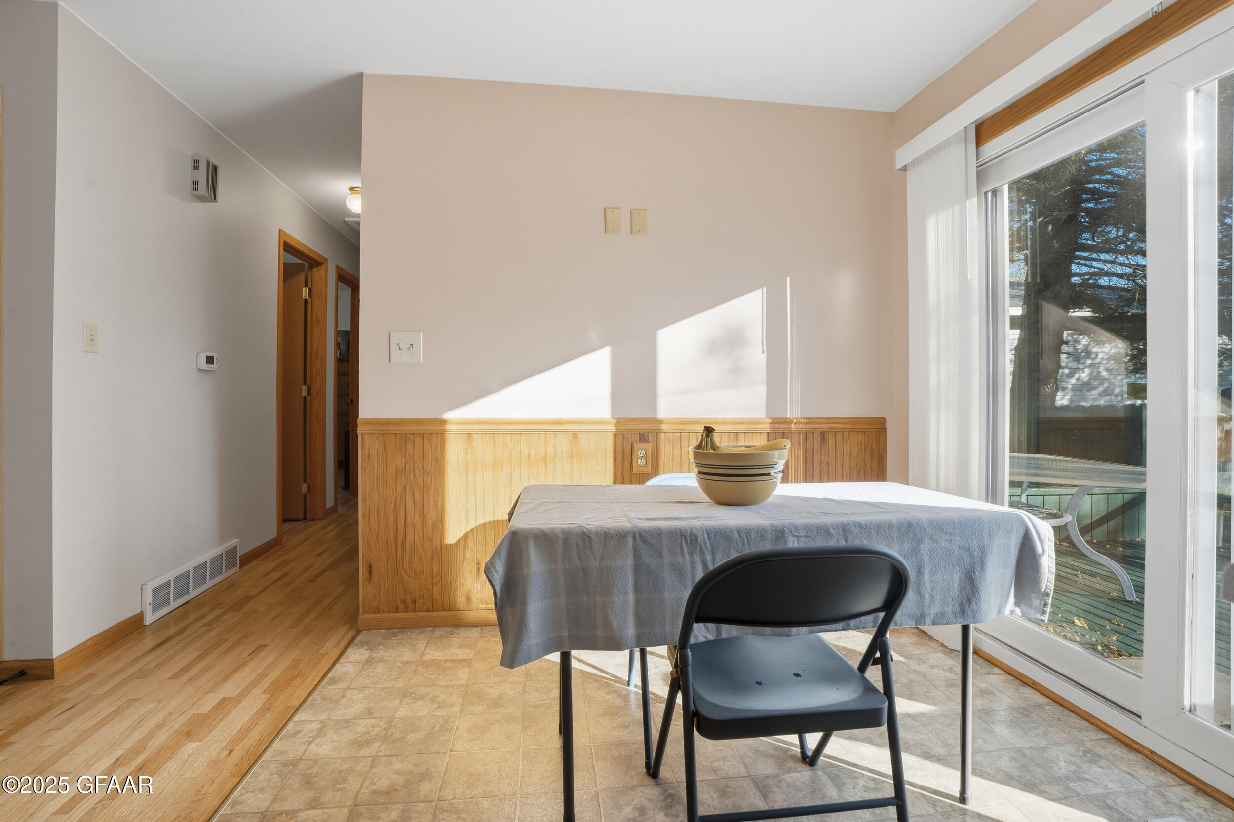 805 21ST Street S, Grand Forks