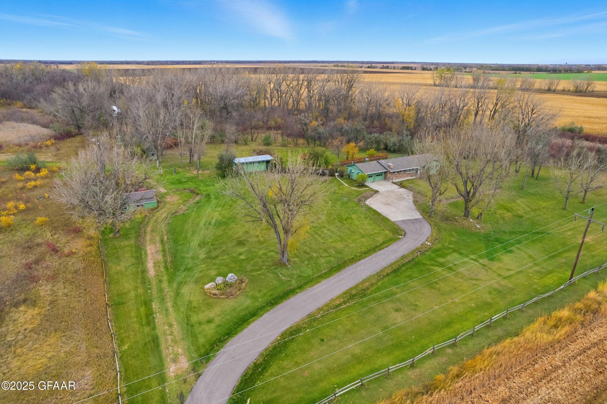 2950 US HWY 2 W, Emerado