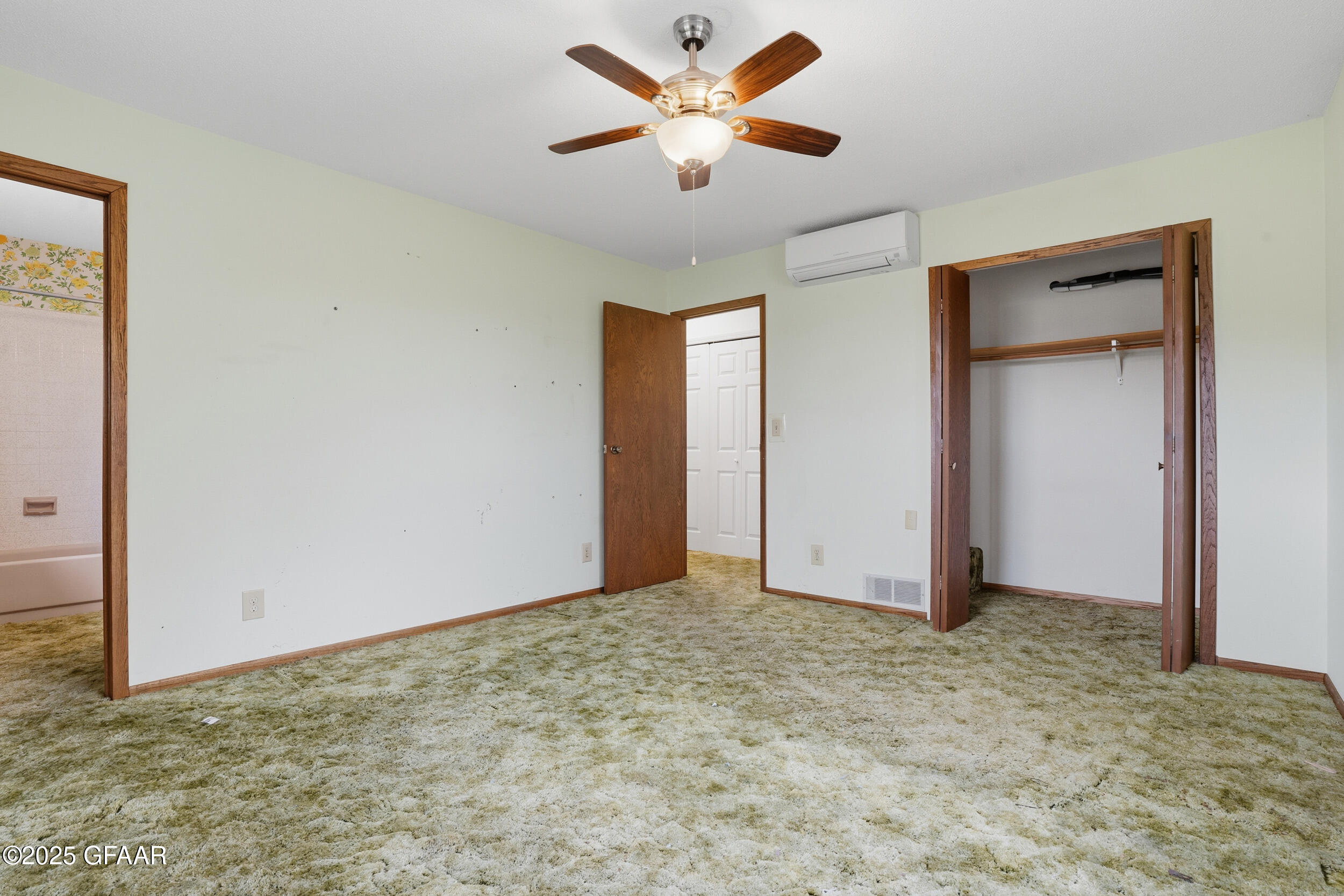 2950 US HWY 2 W, Emerado