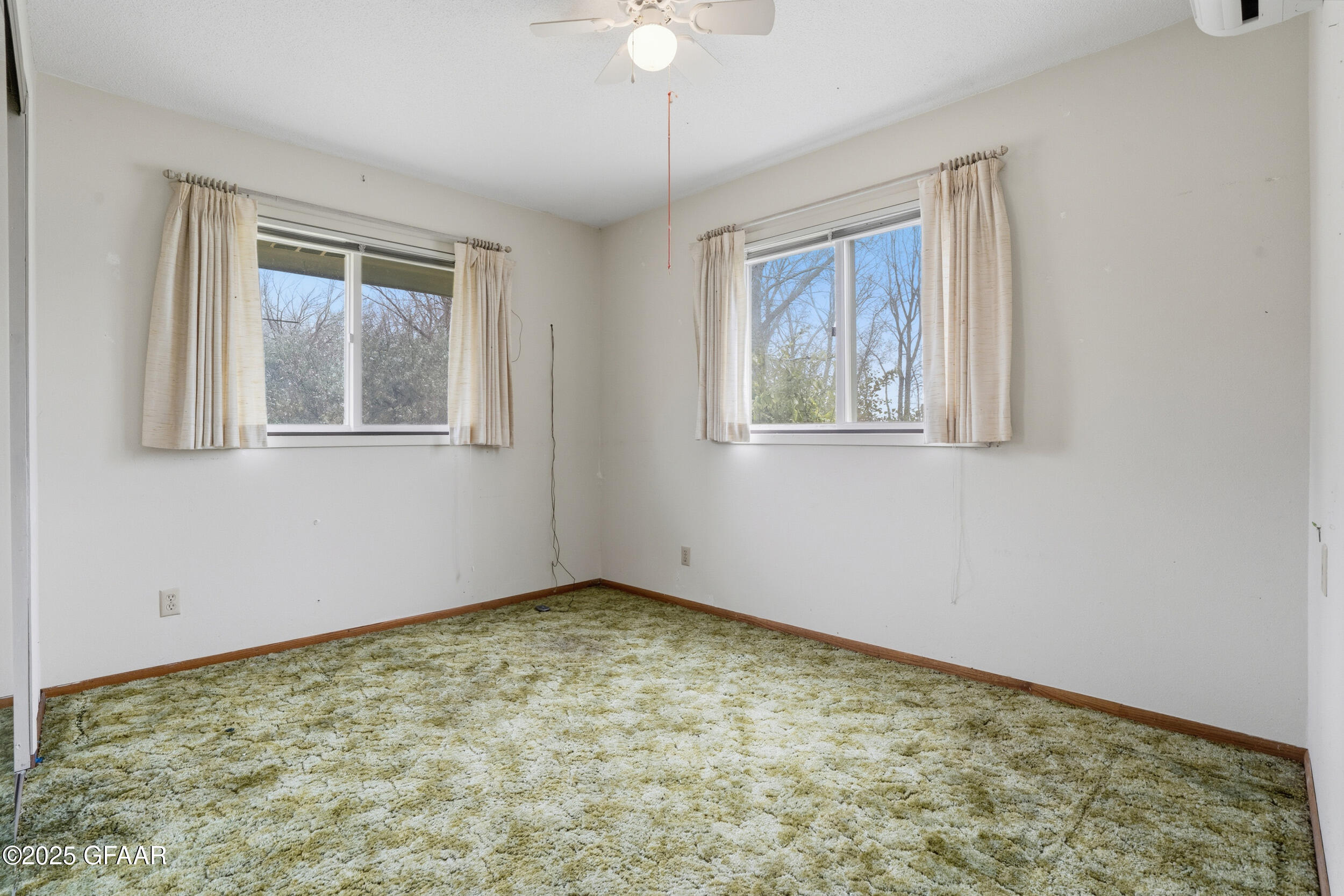 2950 US HWY 2 W, Emerado