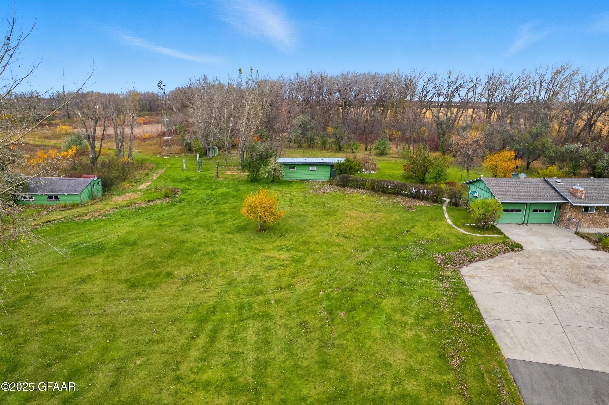 2950 US HWY 2 W, Emerado