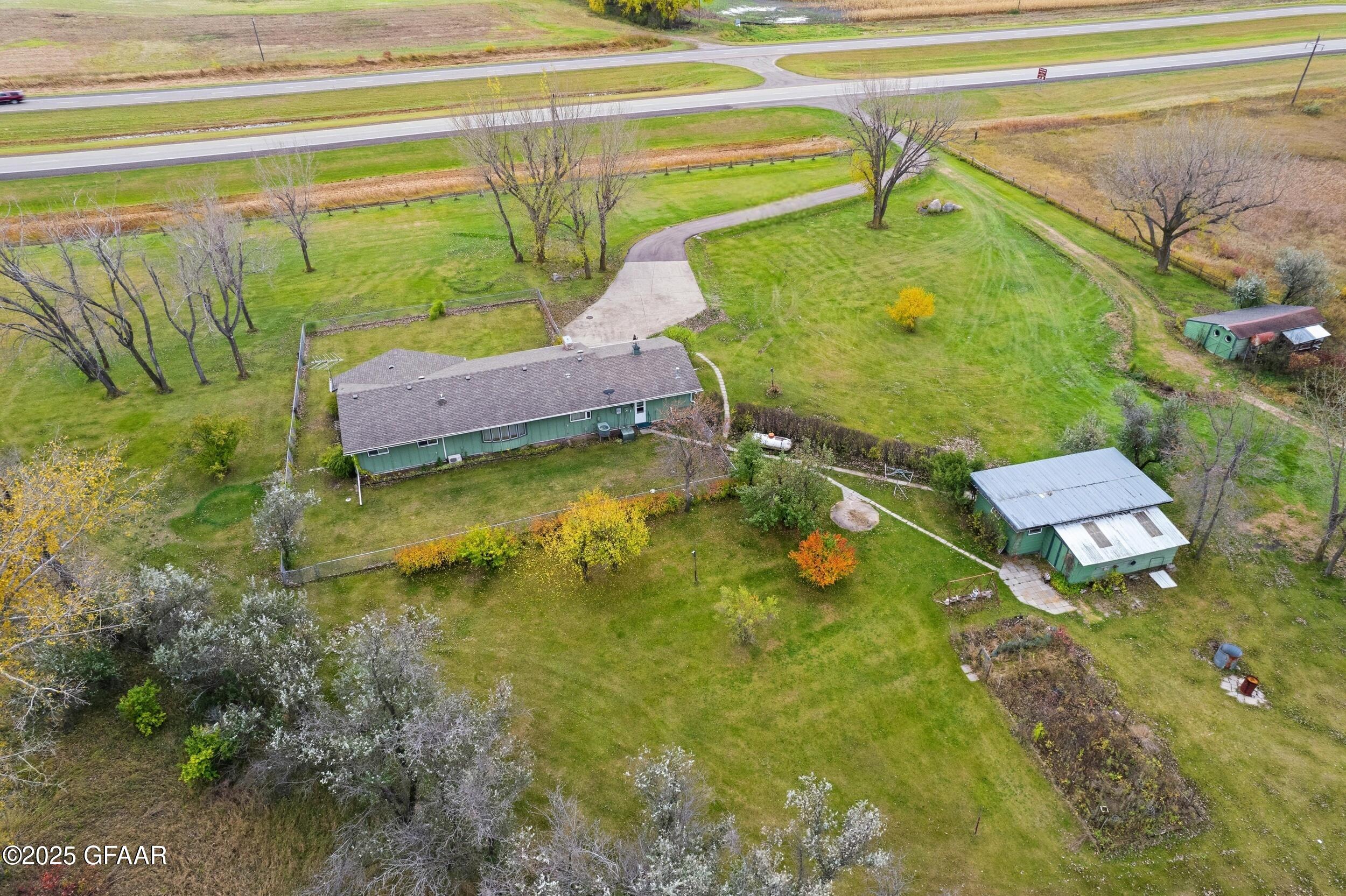 2950 US HWY 2 W, Emerado