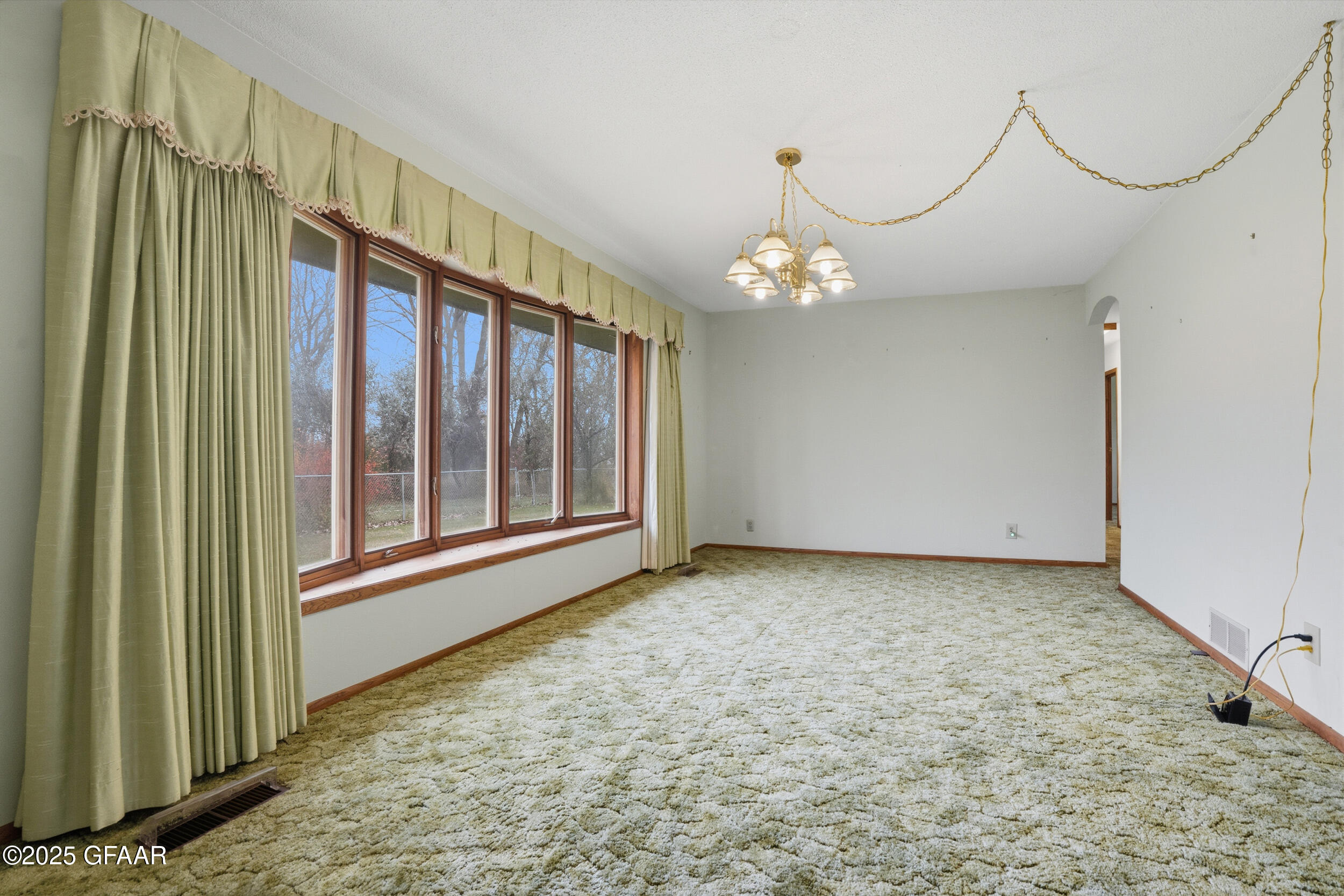 2950 US HWY 2 W, Emerado