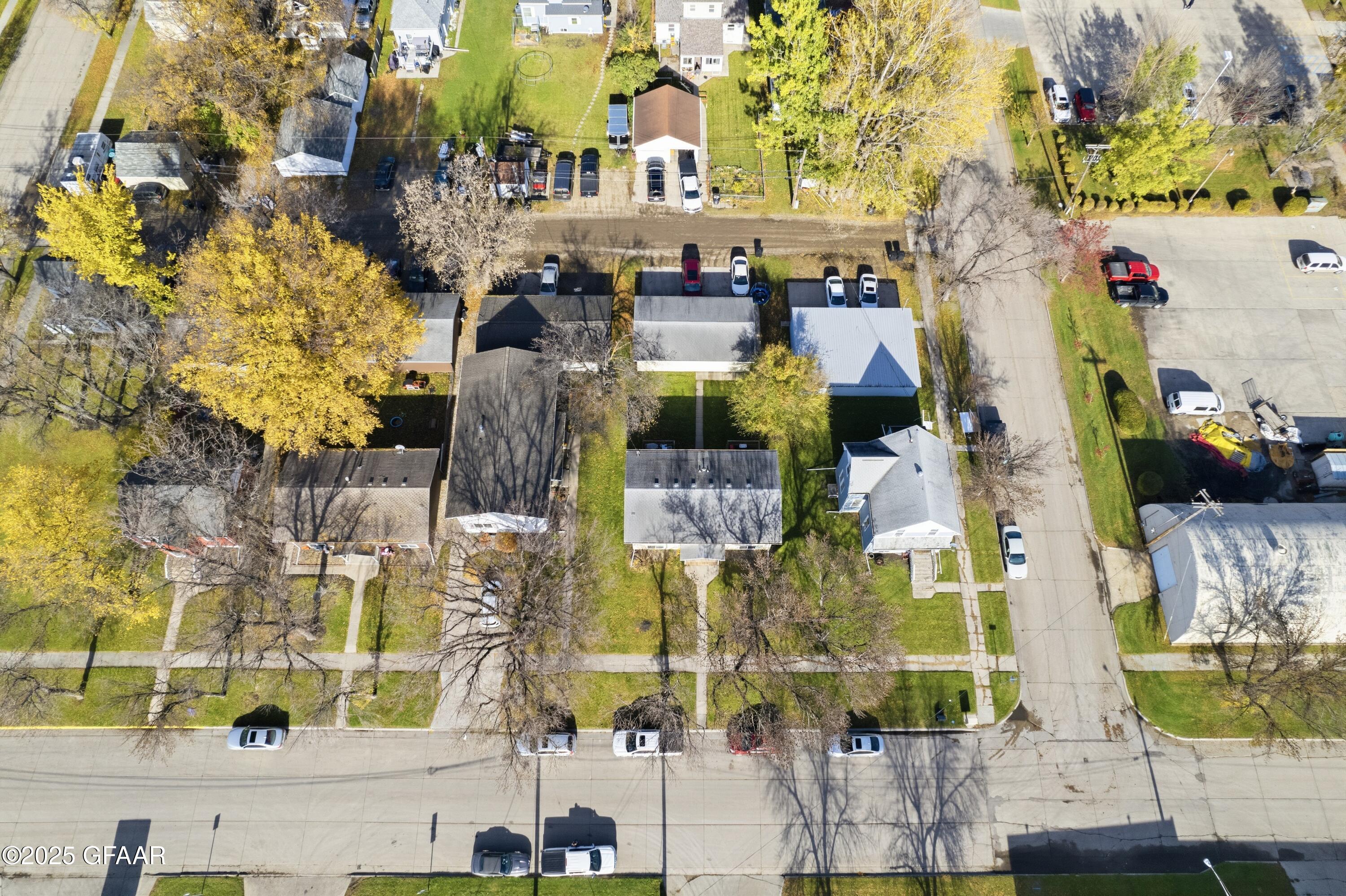 1506/1508 DYKE Avenue